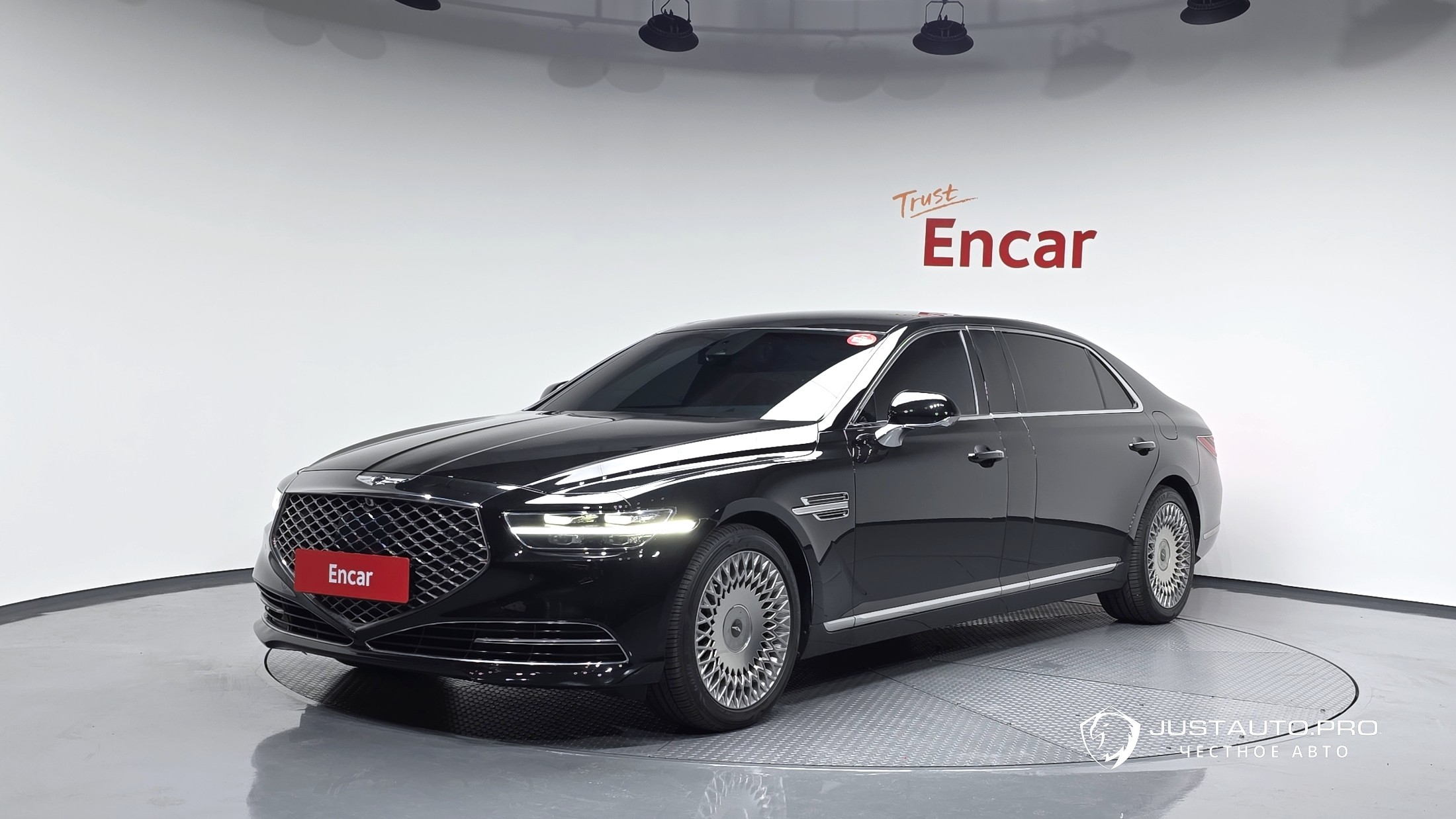 Автомобиль Genesis G90