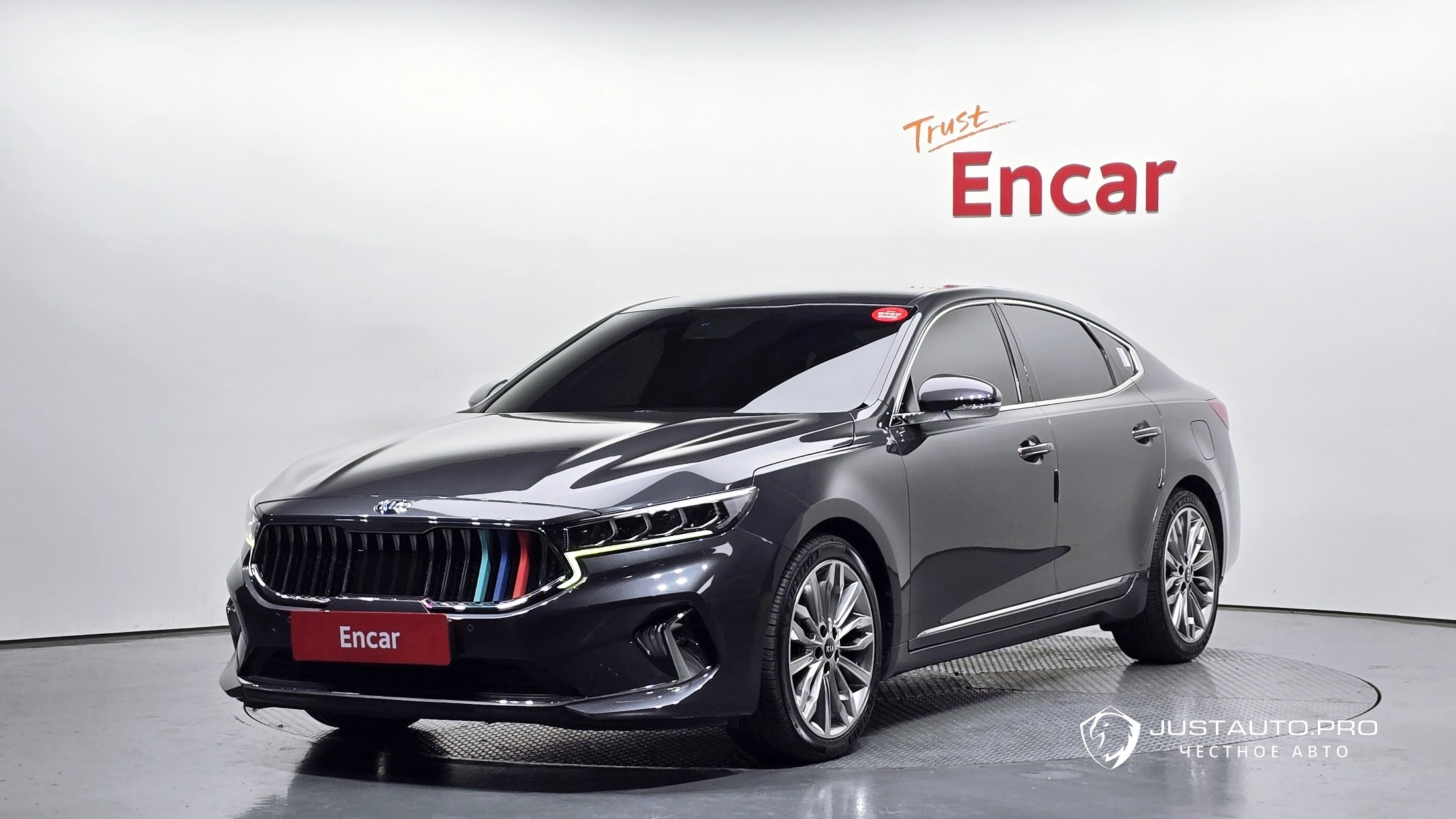 Автомобиль Kia K7