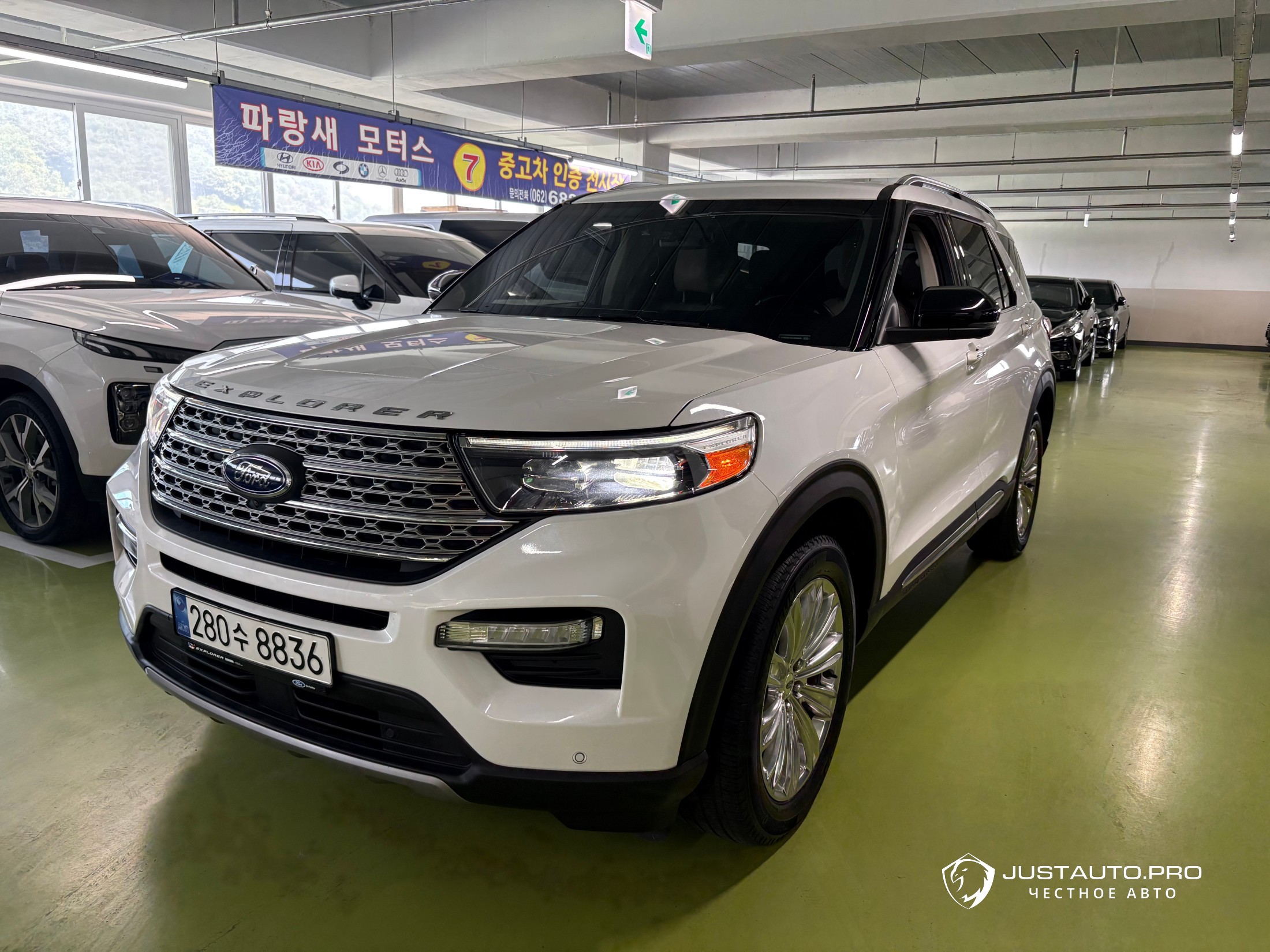 Автомобиль Ford Explorer