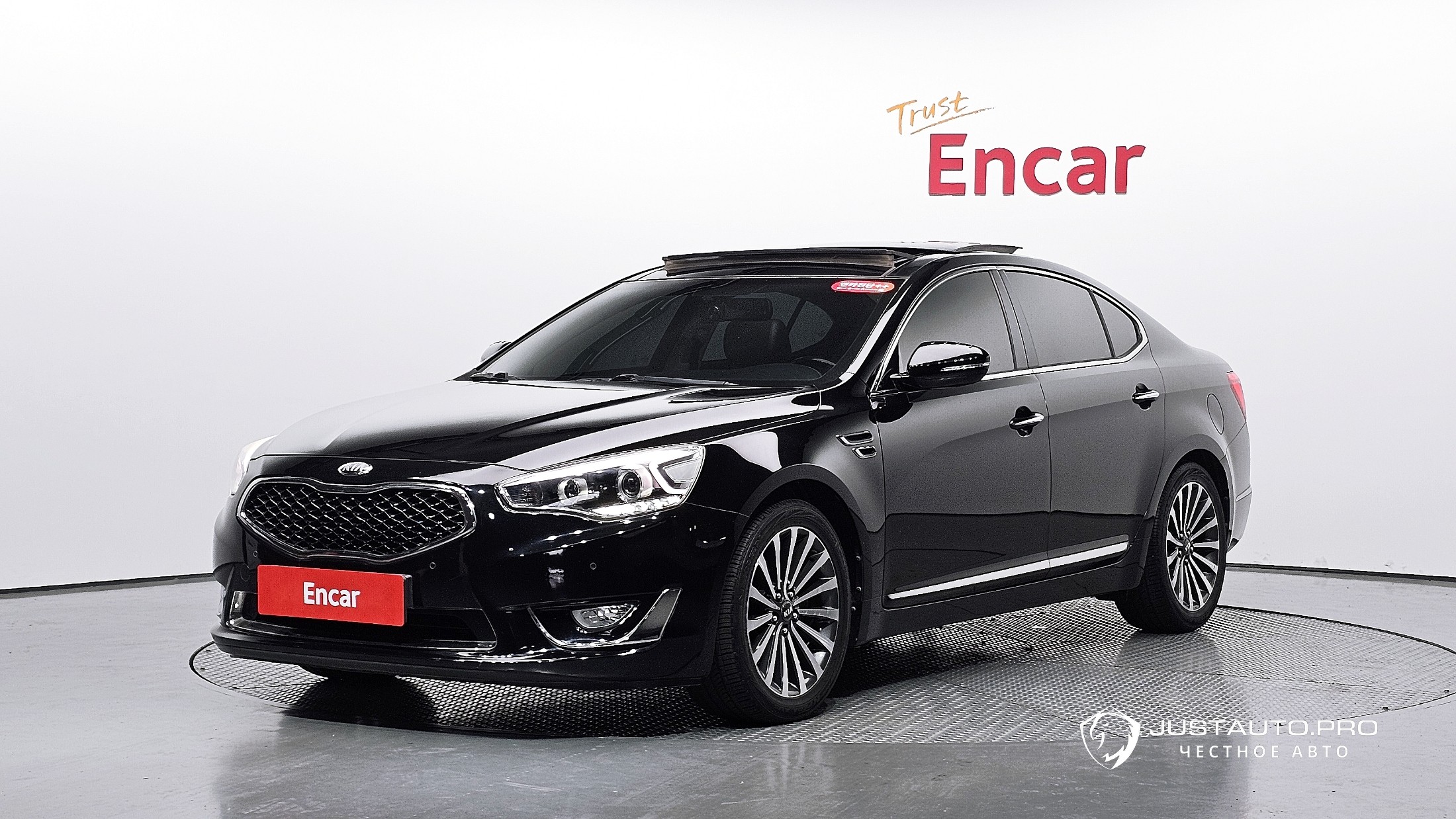 Автомобиль Kia K7
