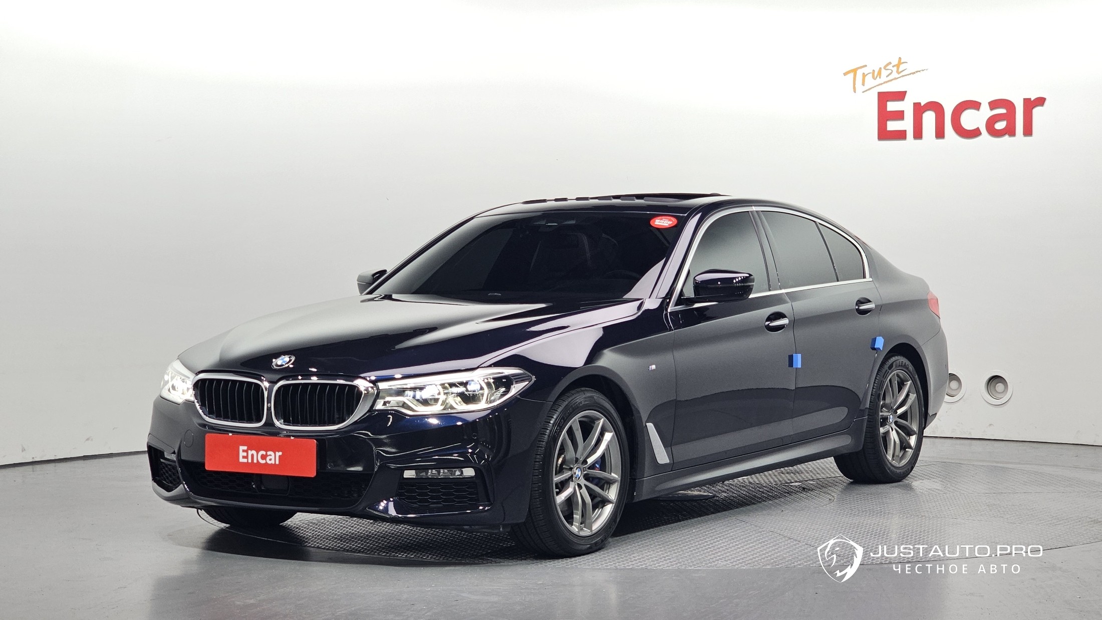 Автомобиль BMW 5-Series