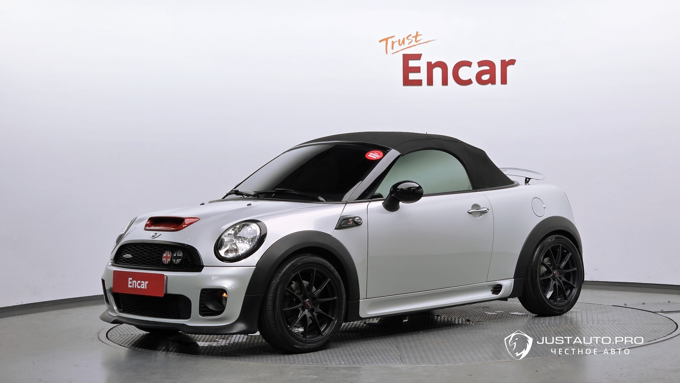 Автомобиль Mini Roadster
