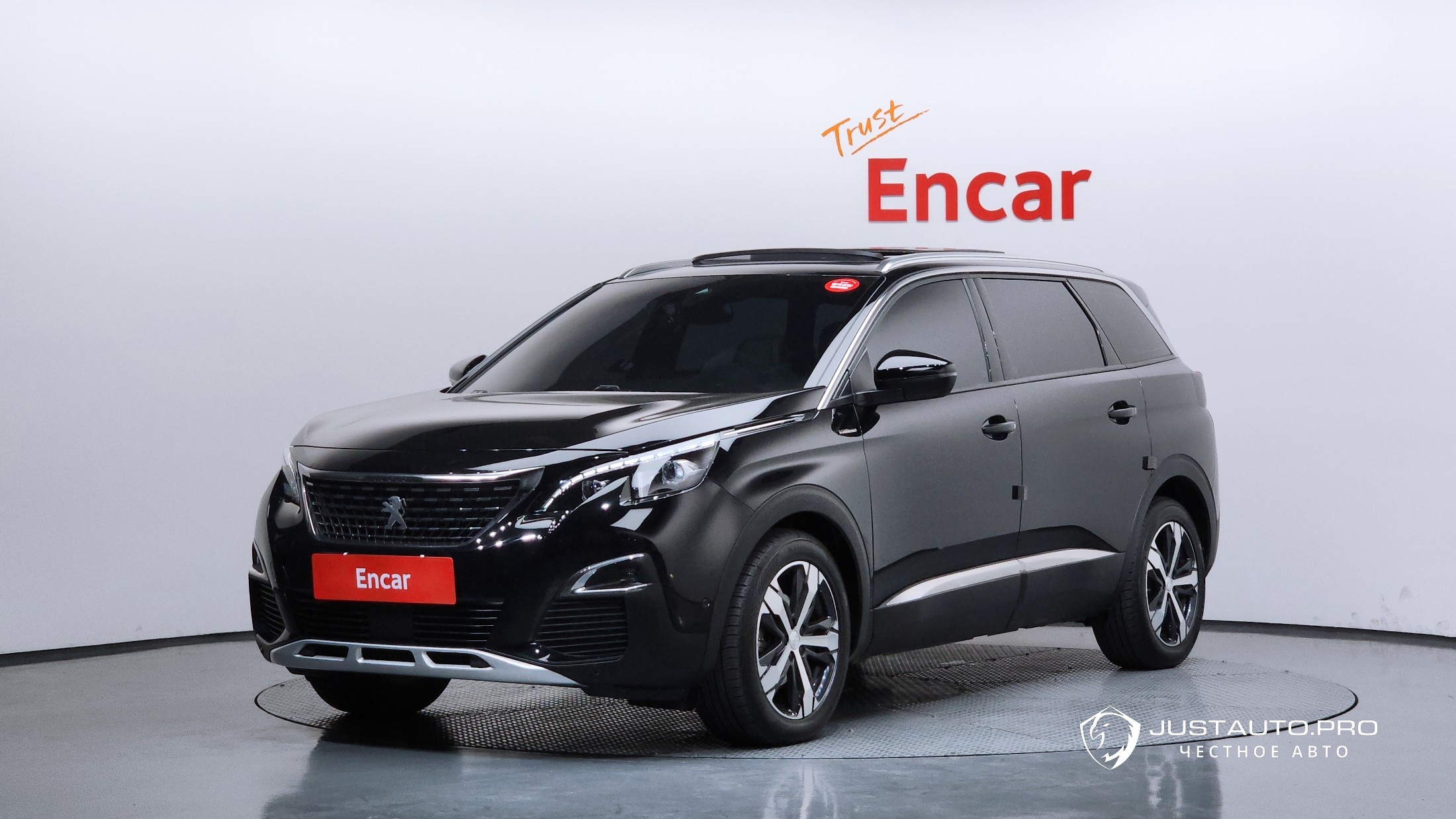 Автомобиль Peugeot 5008