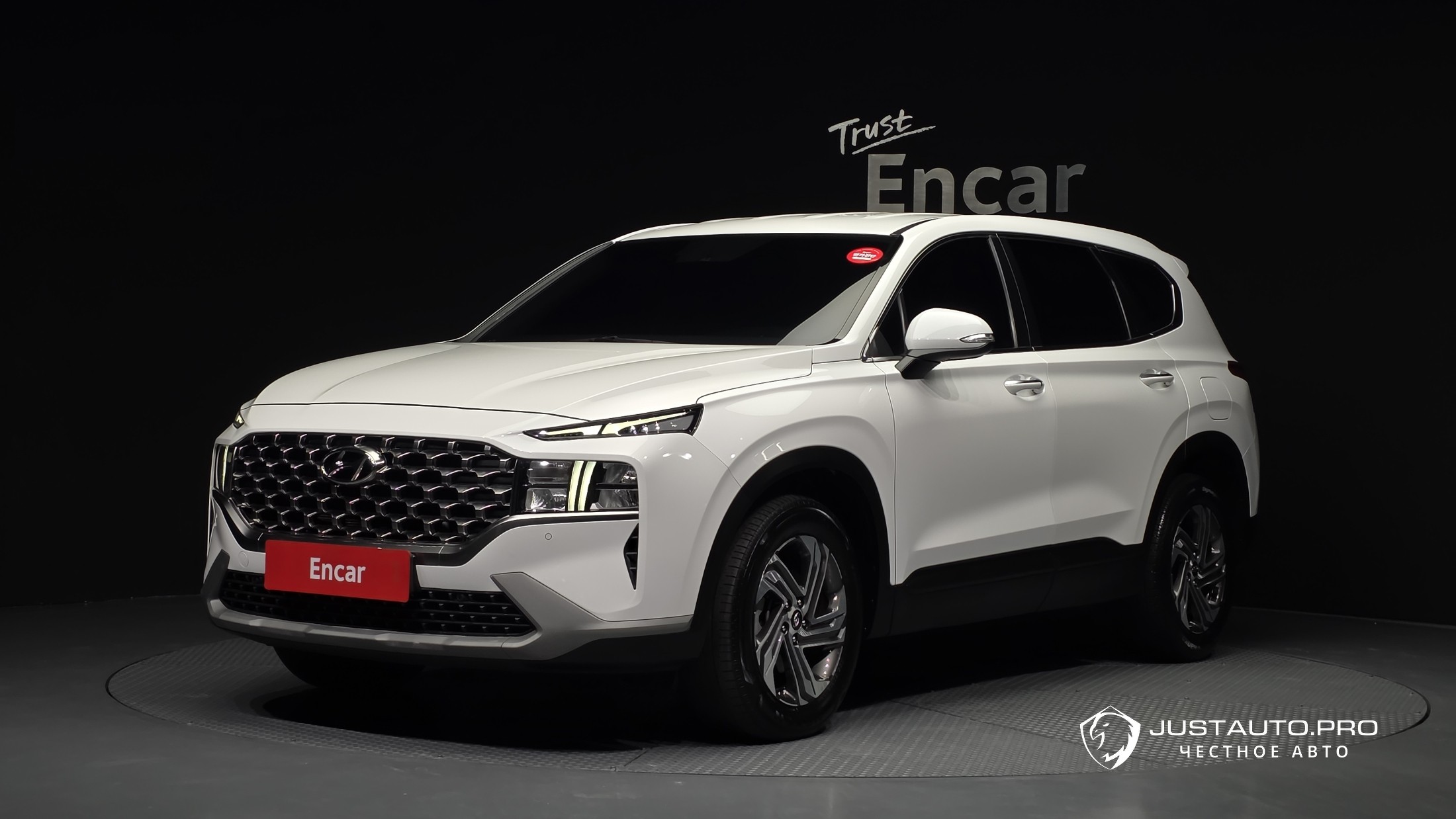 Автомобиль Hyundai Santafe