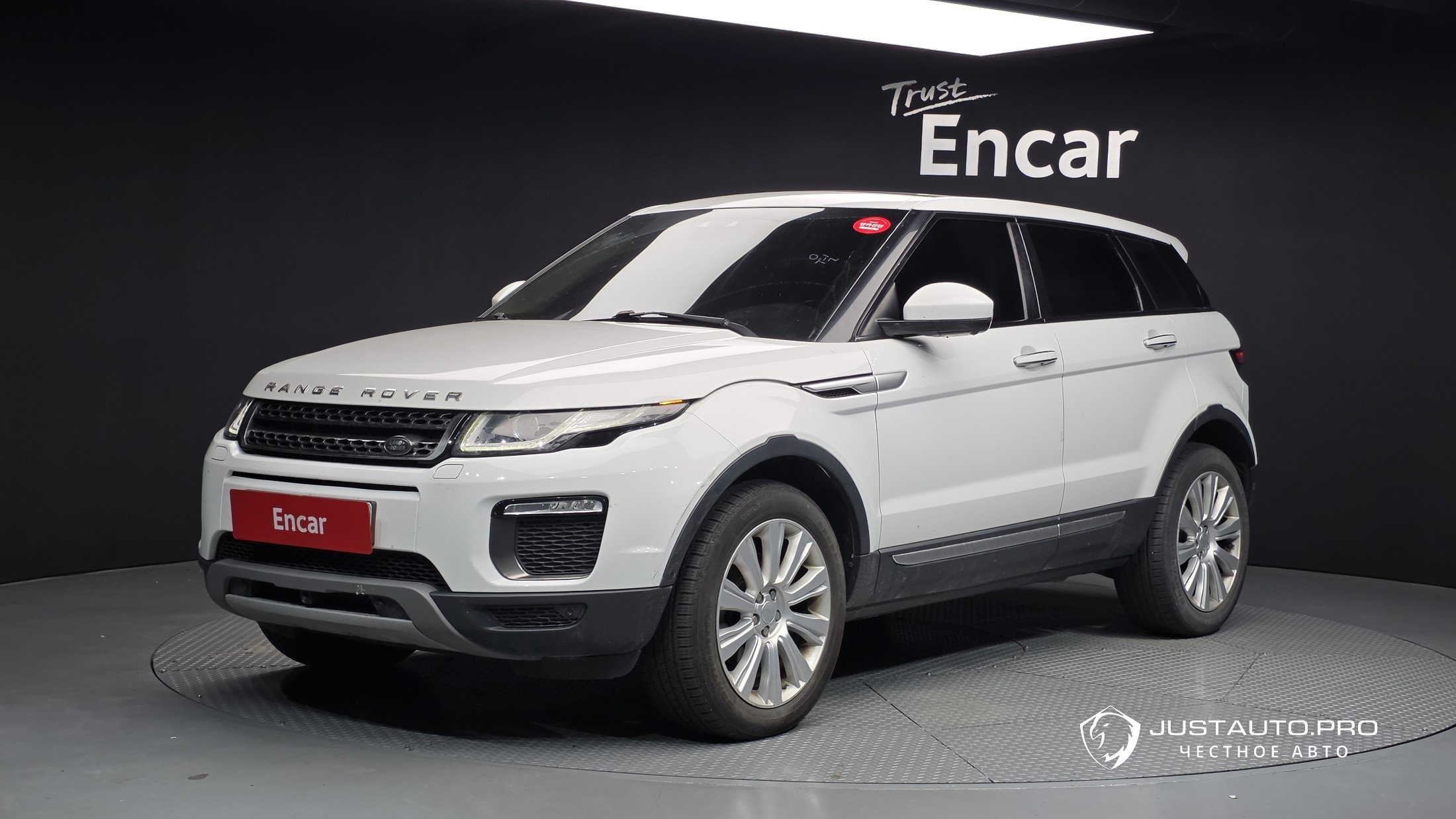Автомобиль Land Rover Range Rover Evoque