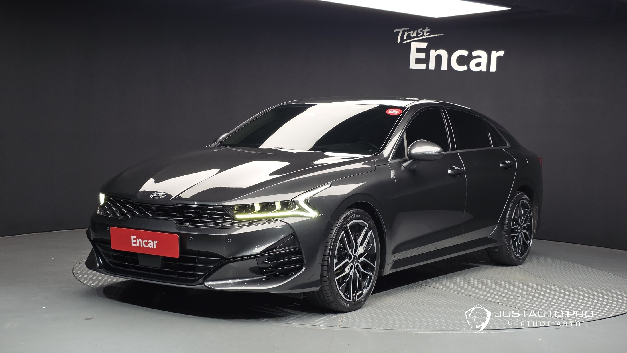Автомобиль Kia K5