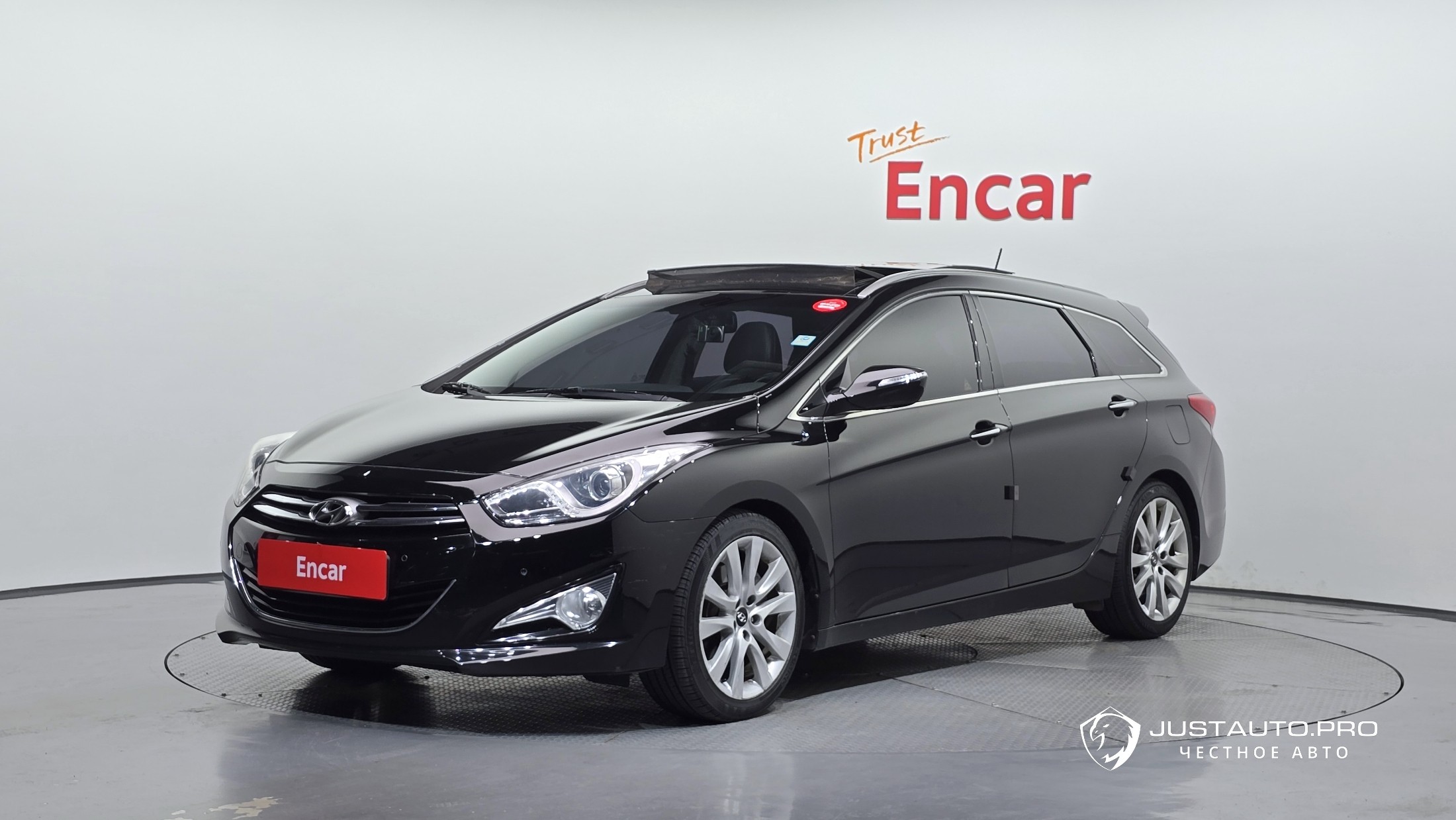 Автомобиль Hyundai i40