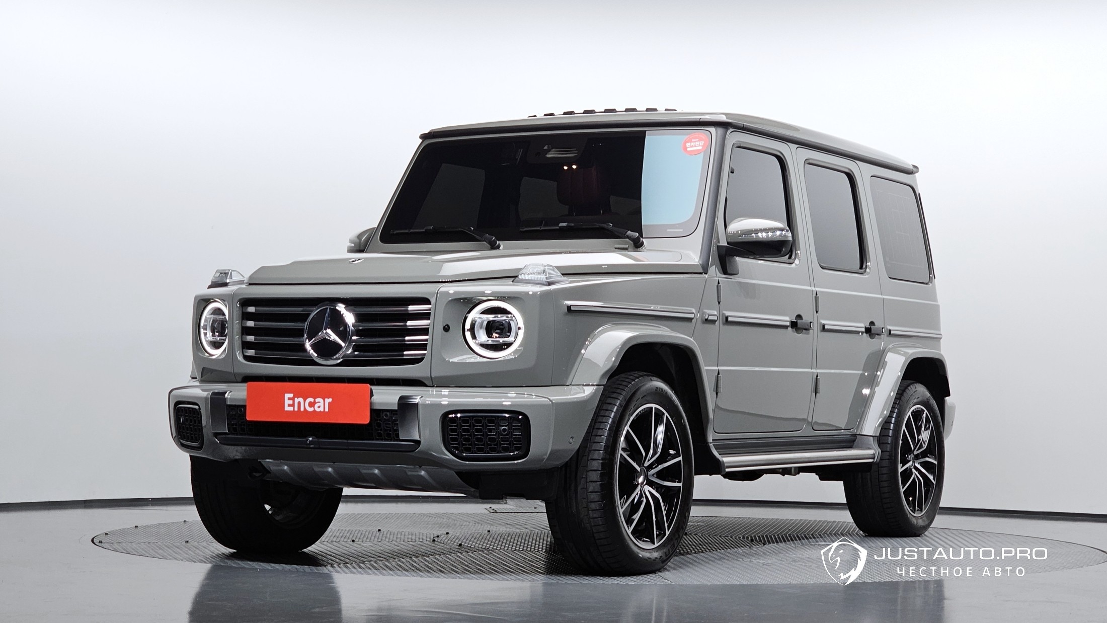 Автомобиль Mercedes-Benz G-Class