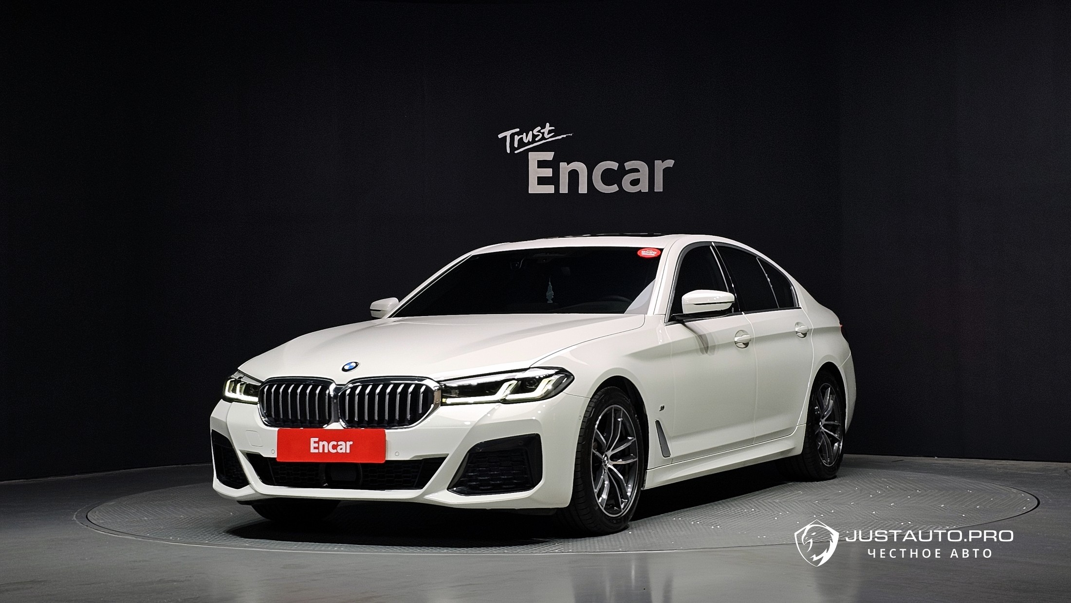 Автомобиль BMW 5-Series