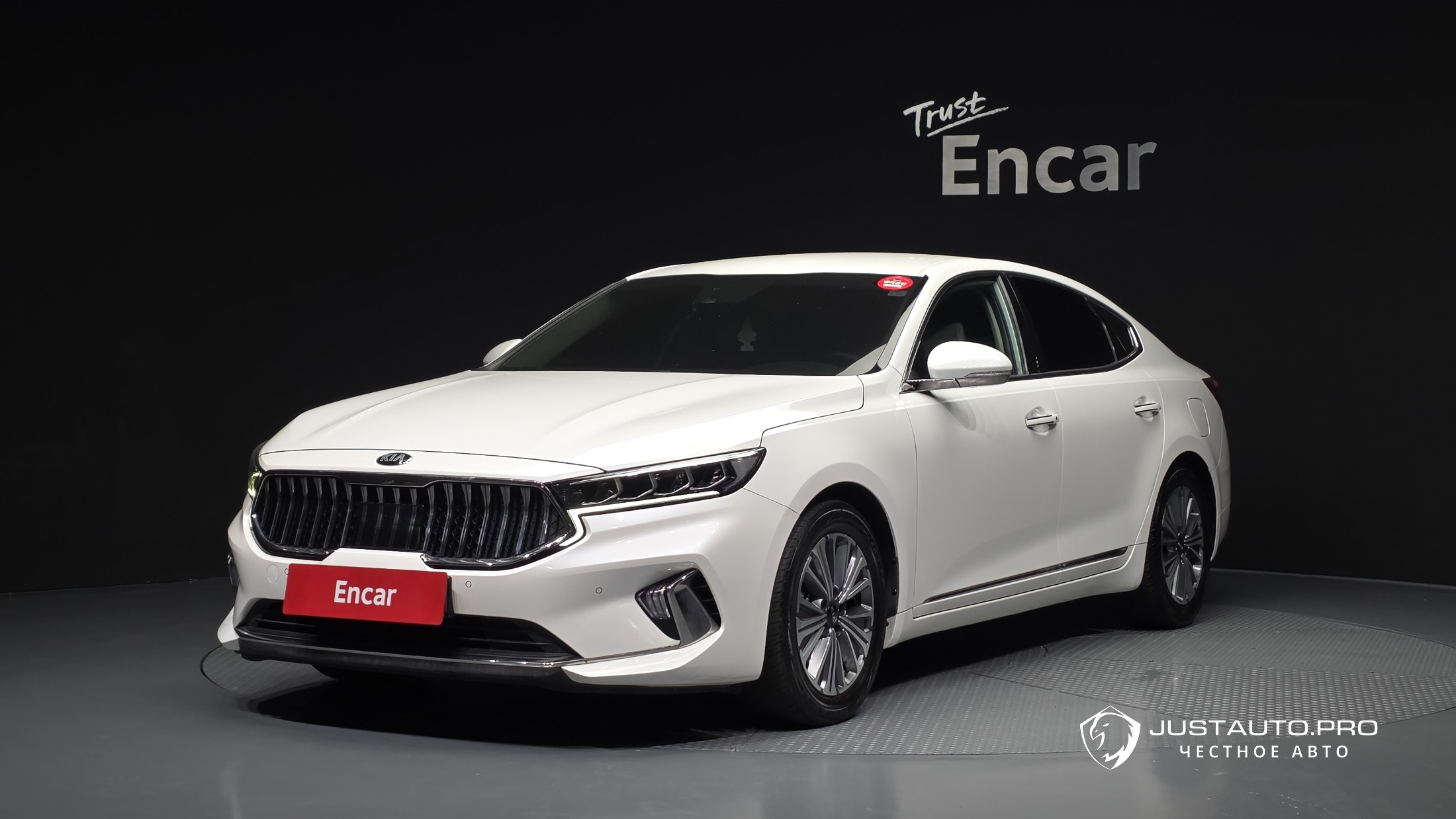 Автомобиль Kia K7