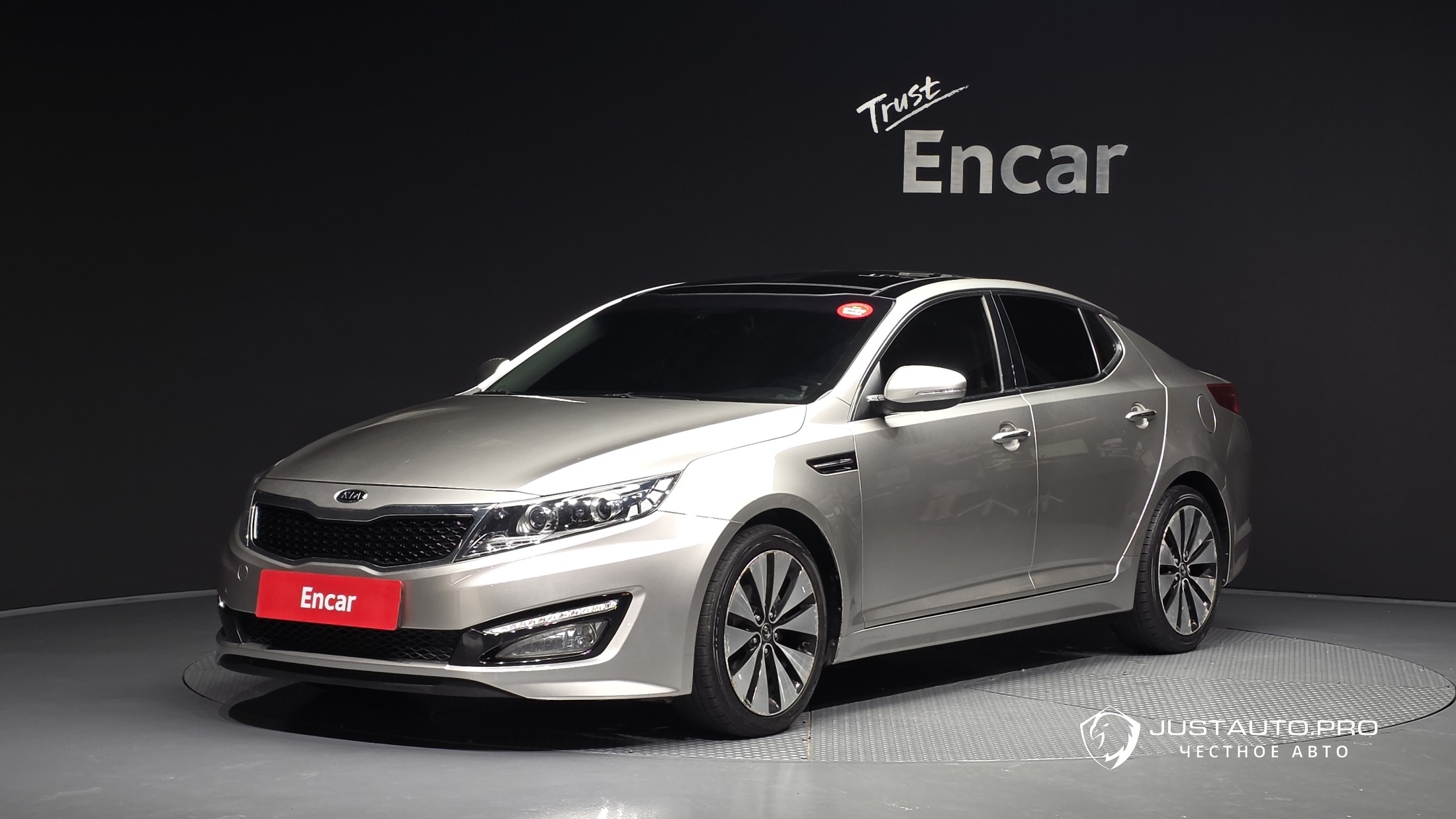 Автомобиль Kia K5
