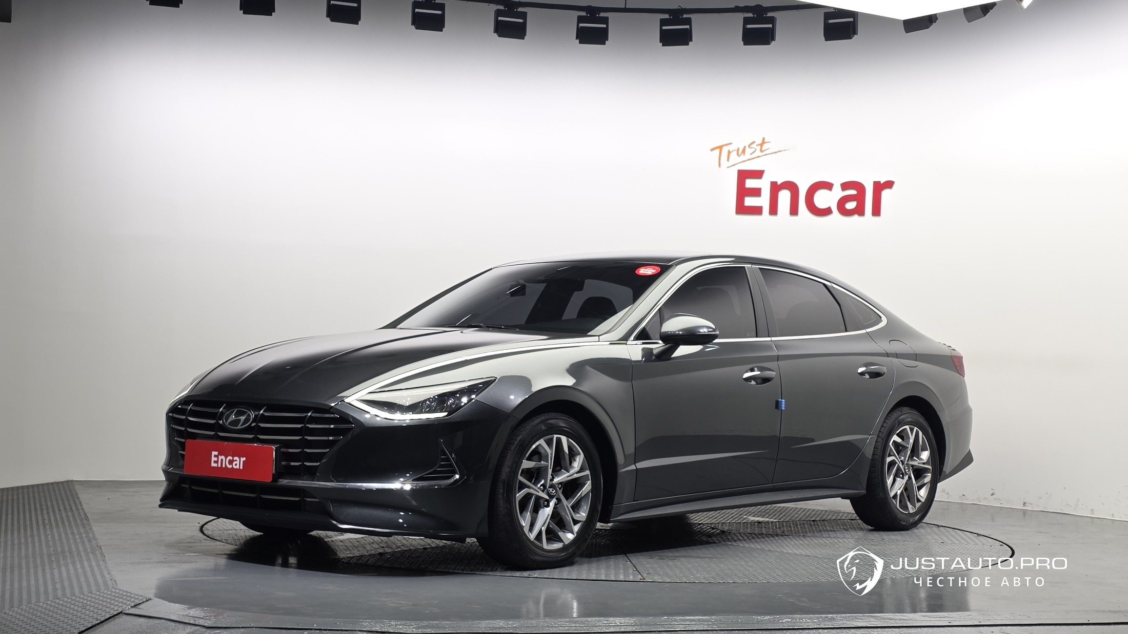 Автомобиль Hyundai Sonata