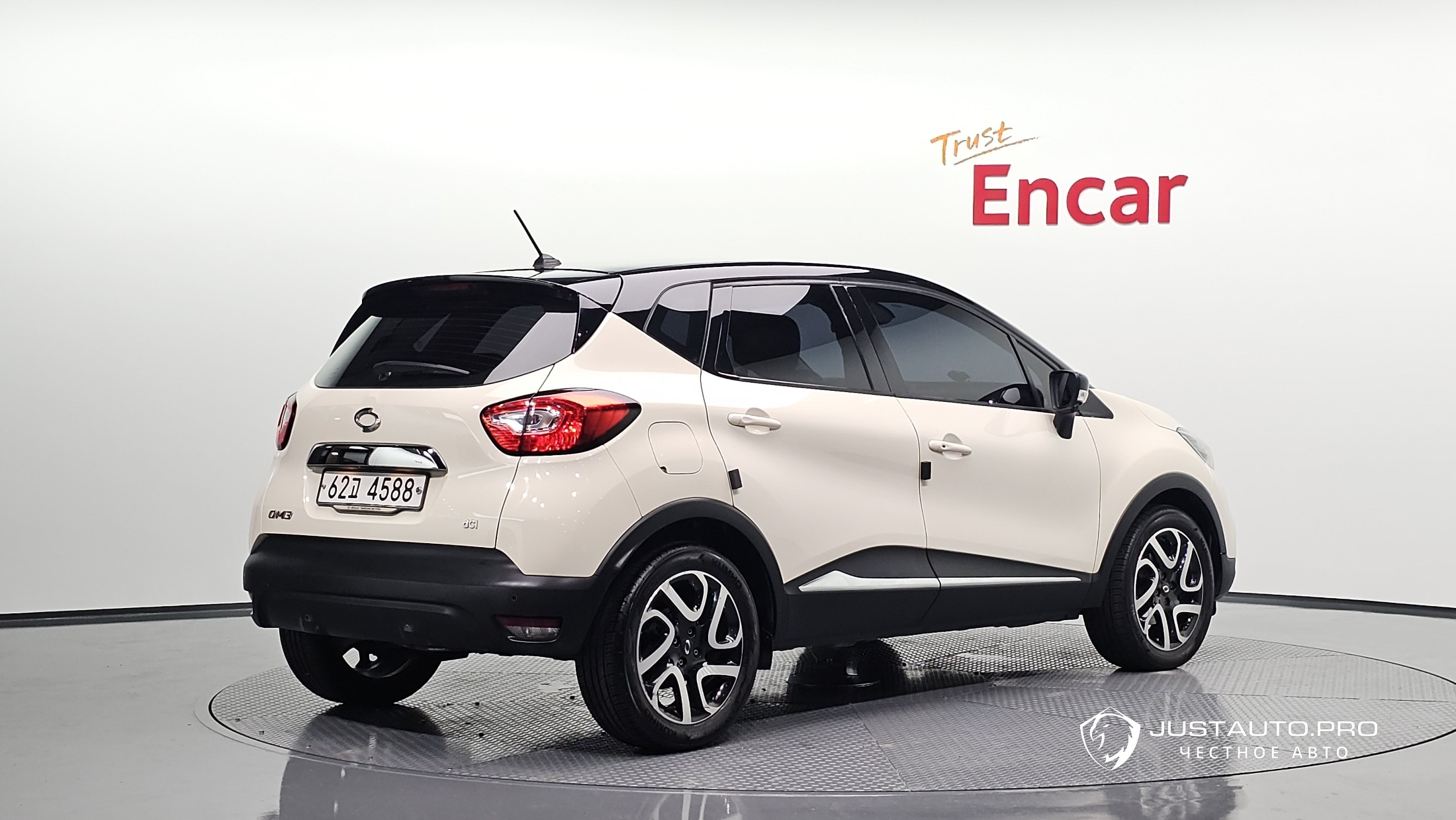 Автомобиль Renault-KoreaSamsung QM3