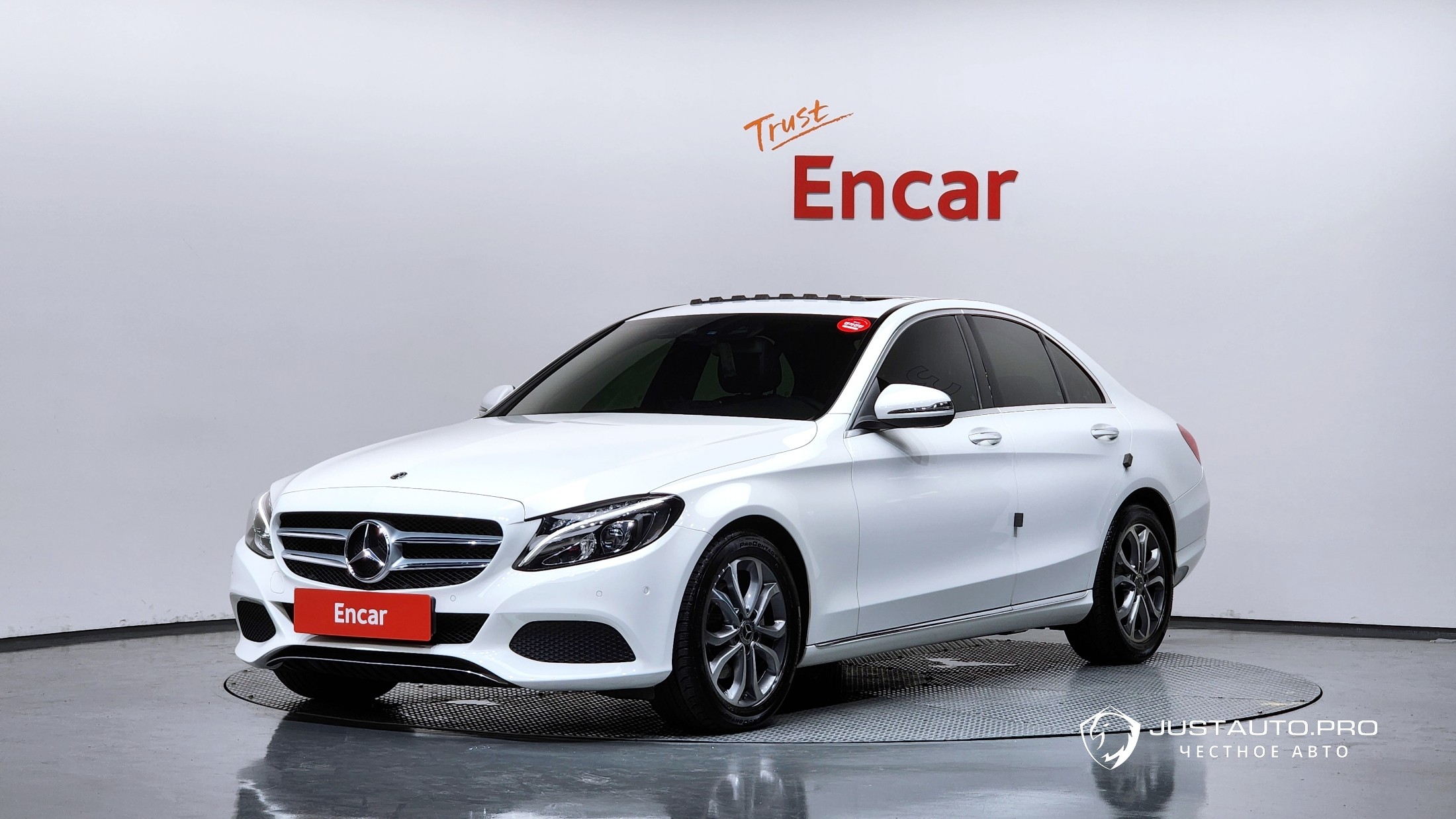 Автомобиль Mercedes-Benz C-Class