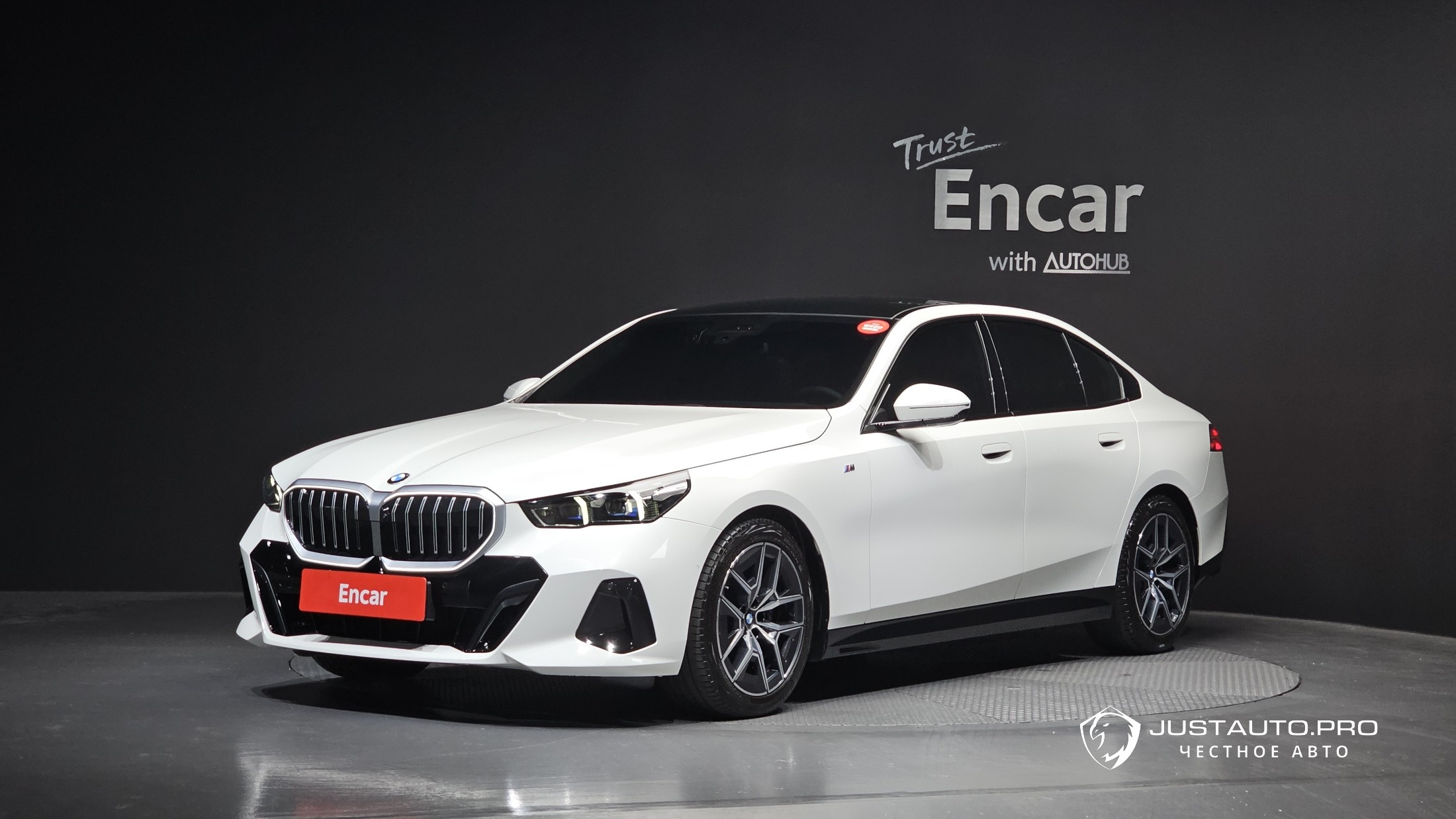 Автомобиль BMW 5-Series
