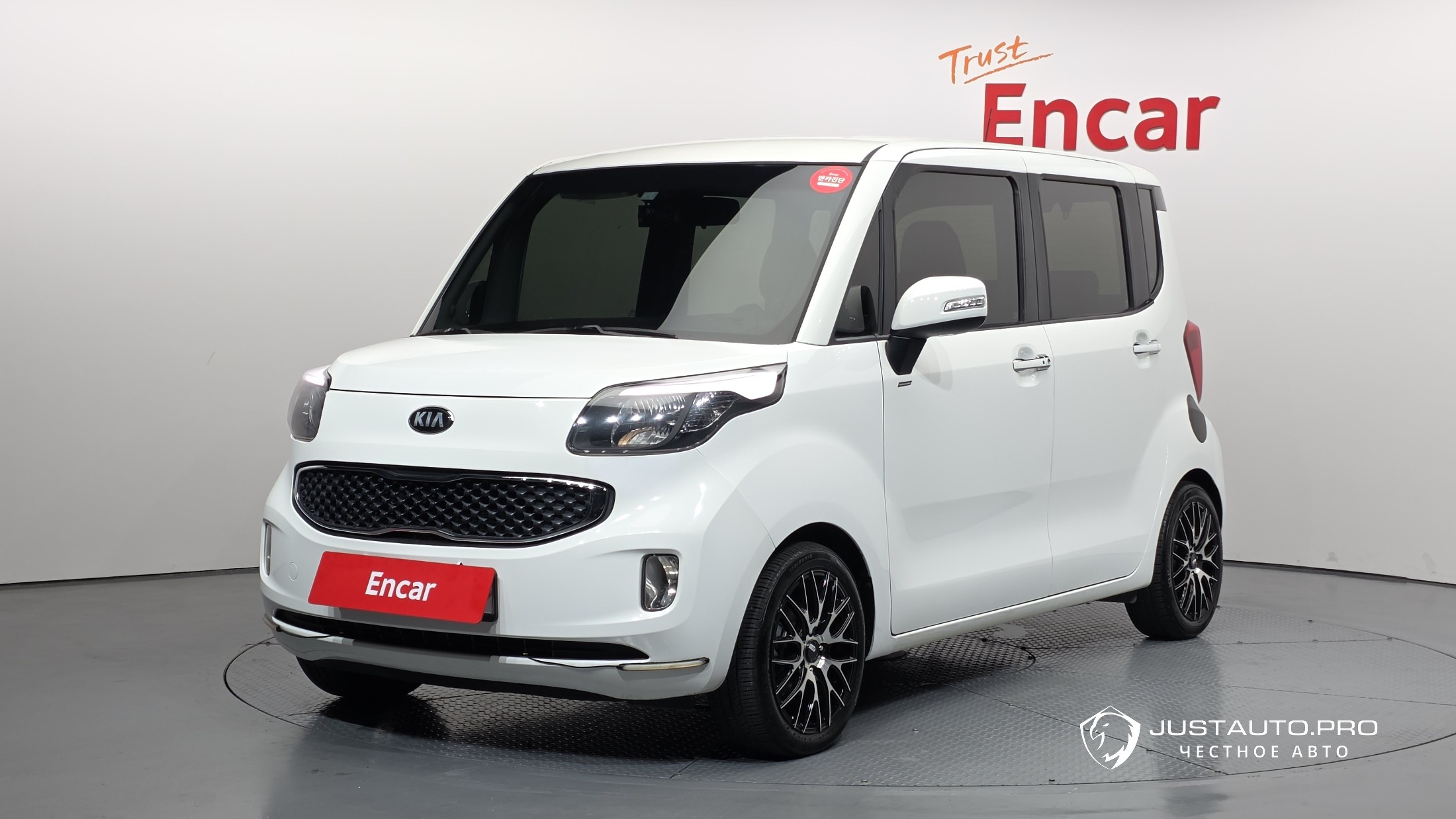 Автомобиль Kia RAY