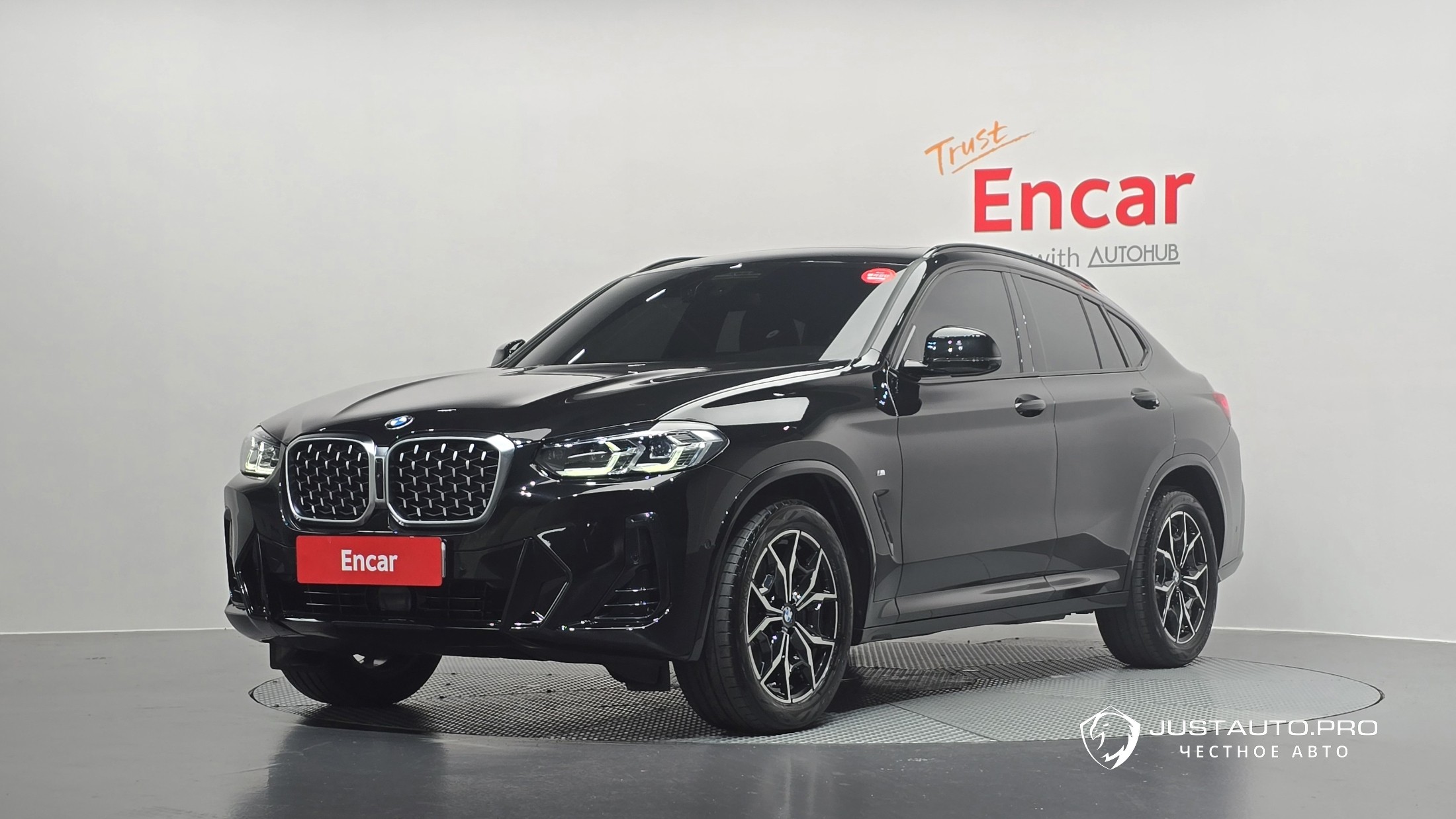 Автомобиль BMW X4