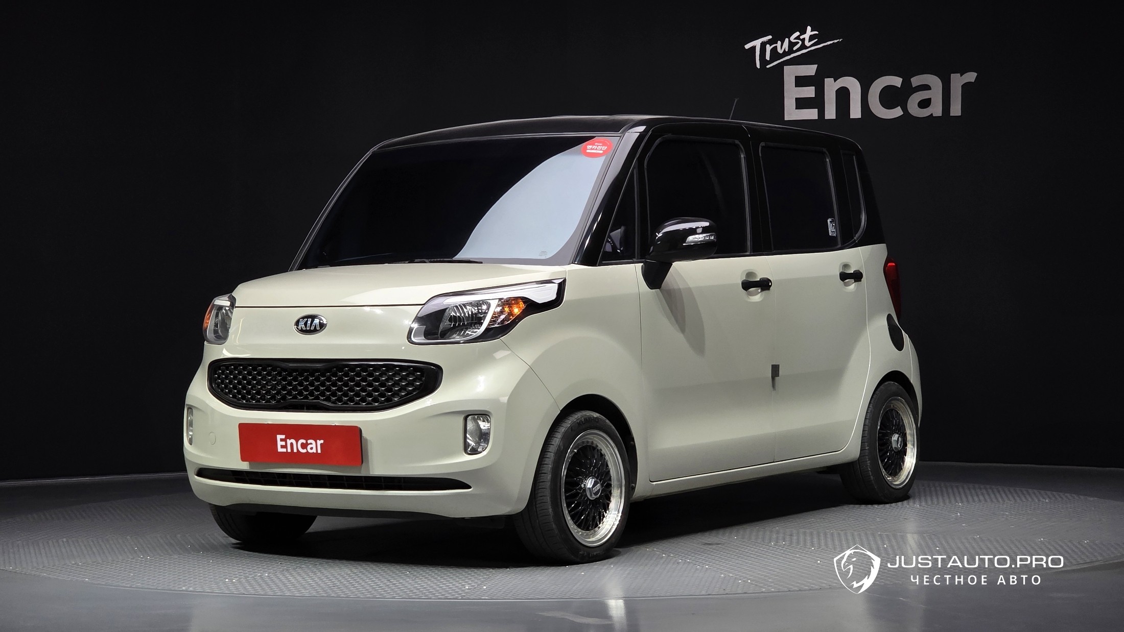 Автомобиль Kia RAY