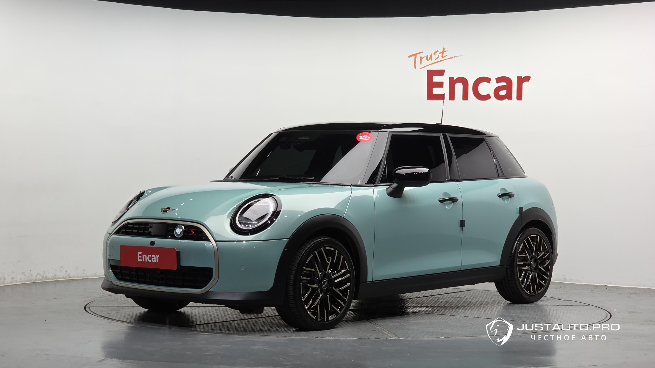 Автомобиль Mini Cooper