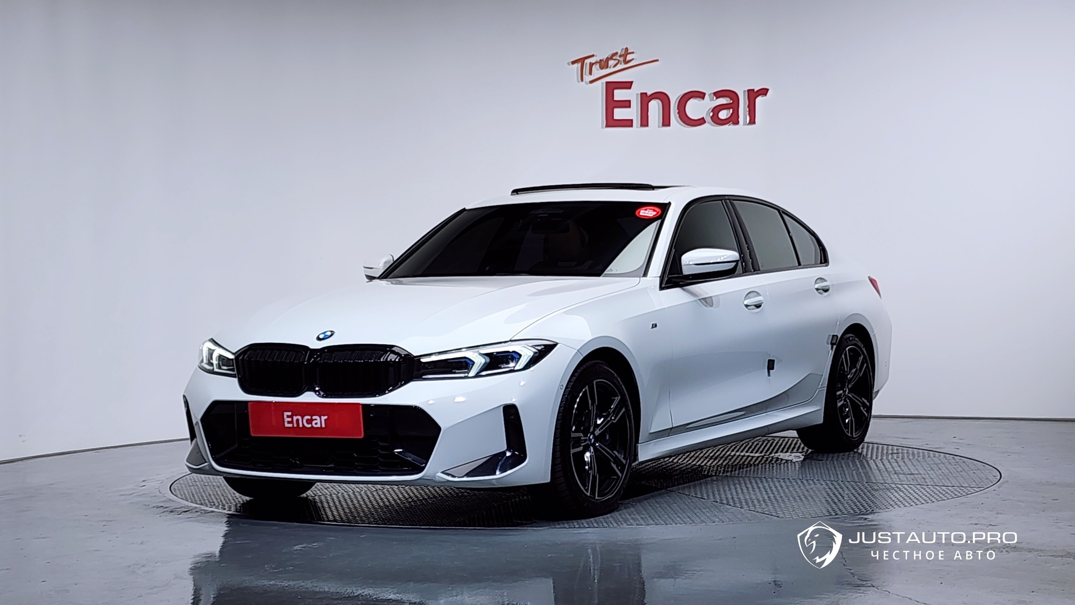 Автомобиль BMW 3-Series