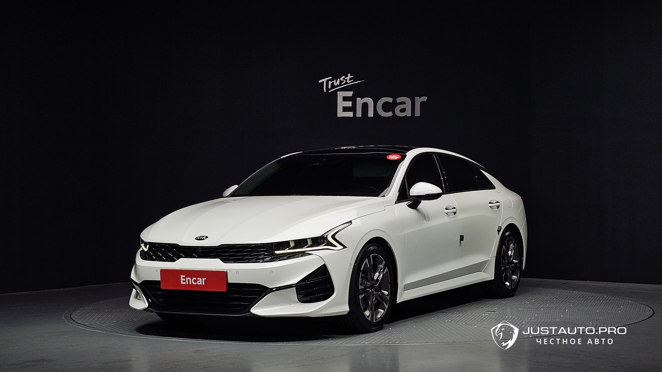 Автомобиль Kia K5