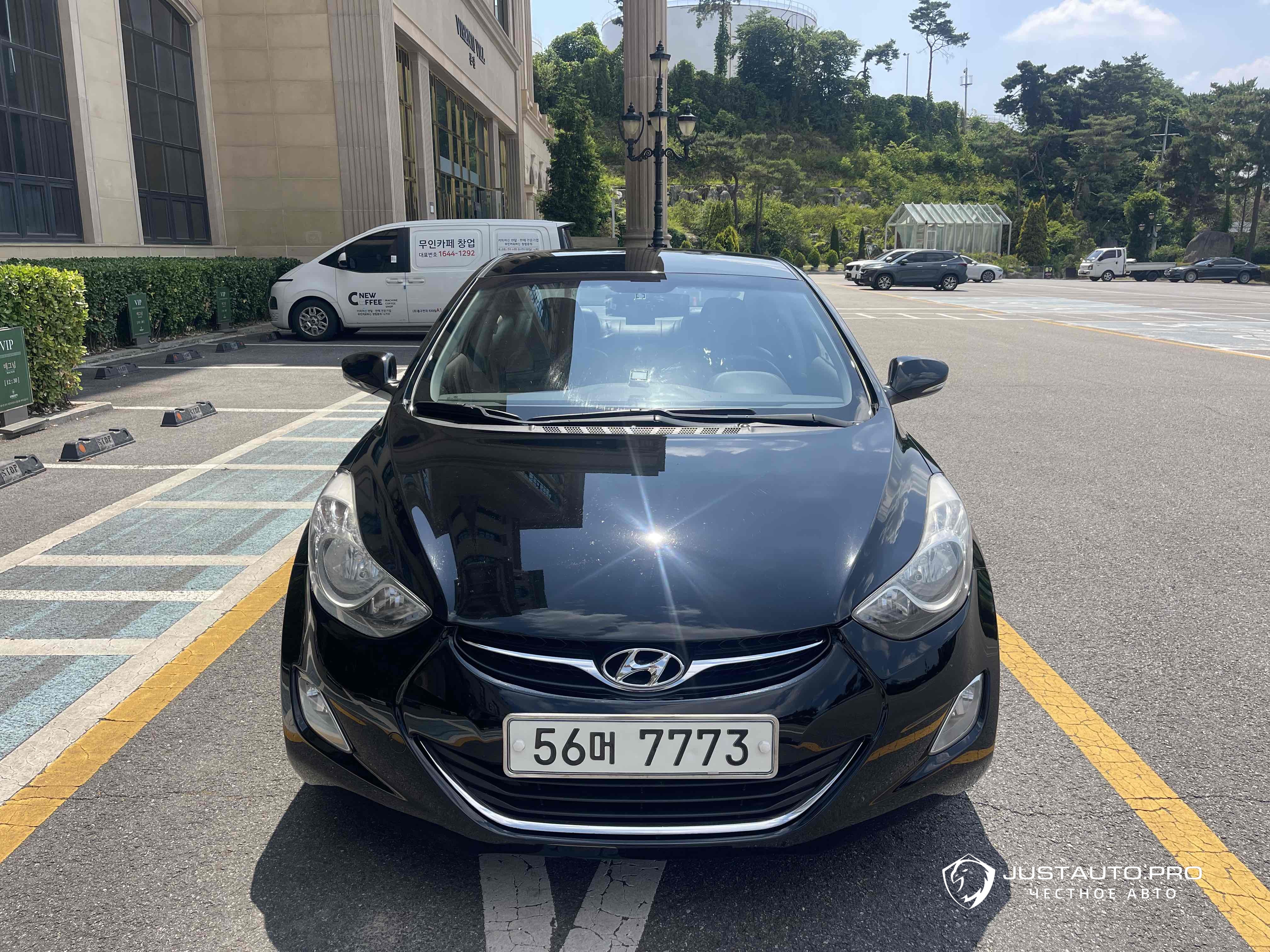 Автомобиль Hyundai AVANTE