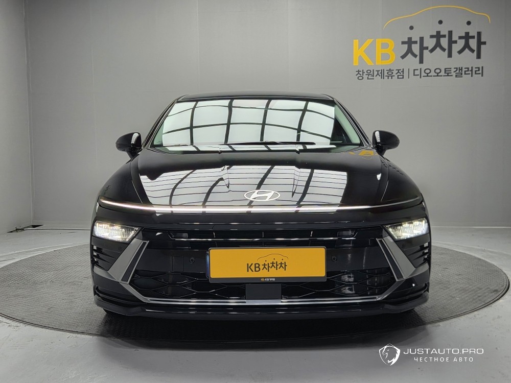 Автомобиль Hyundai Sonata