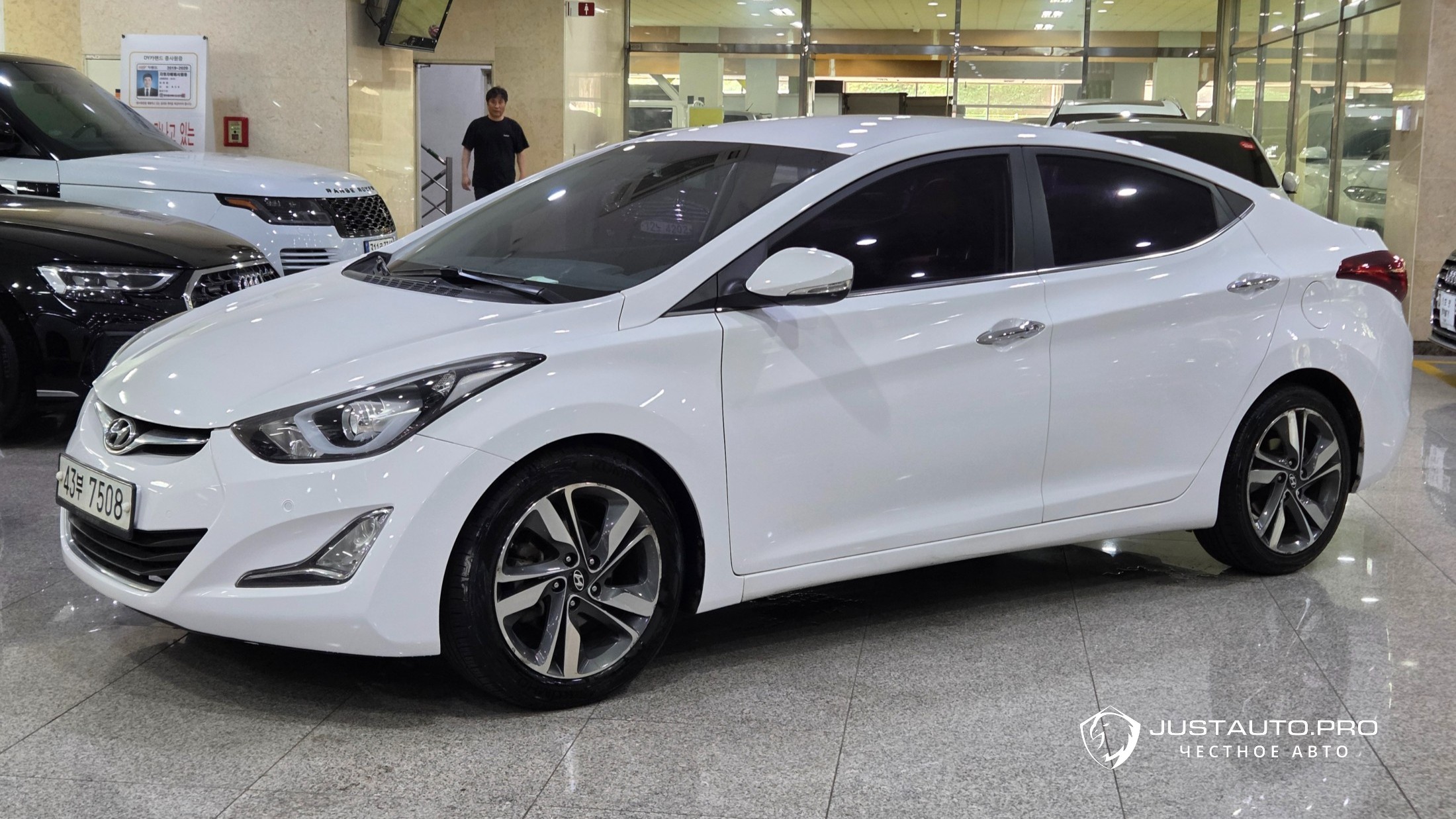 Автомобиль Hyundai AVANTE