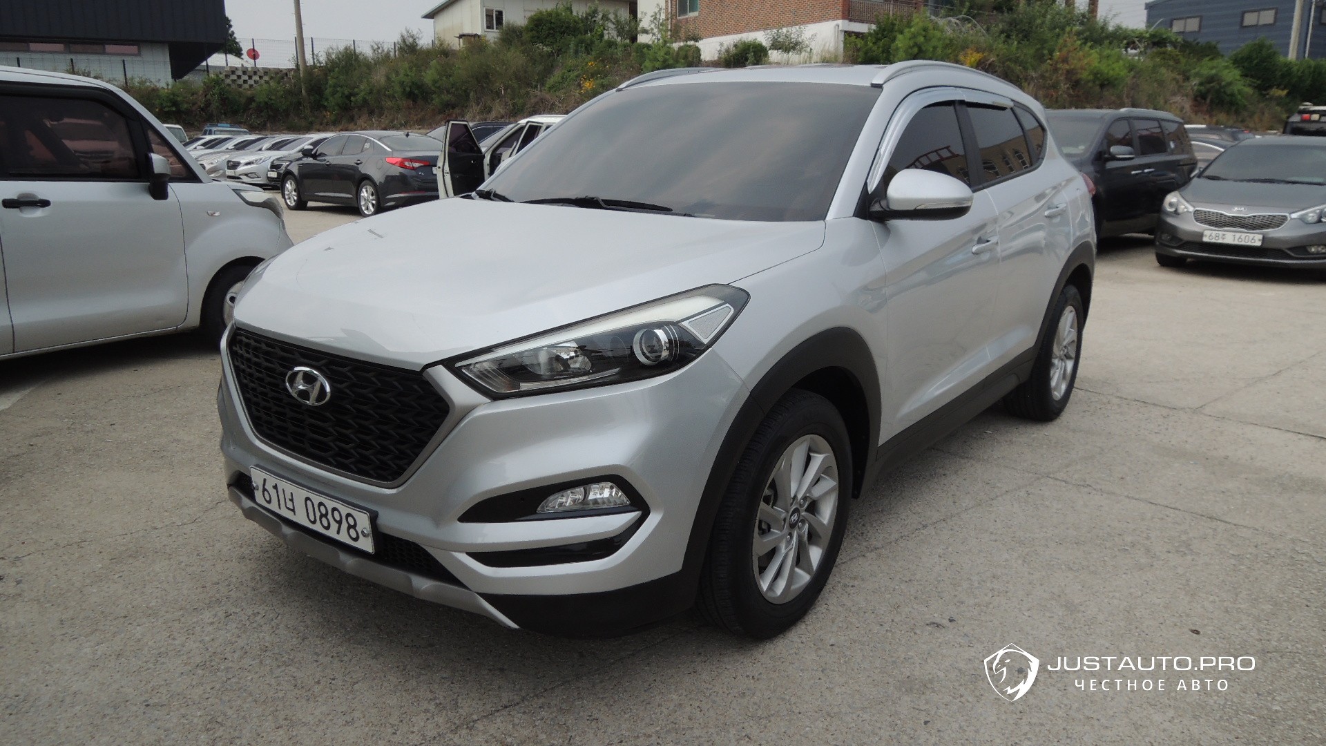 Автомобиль Hyundai Tucson