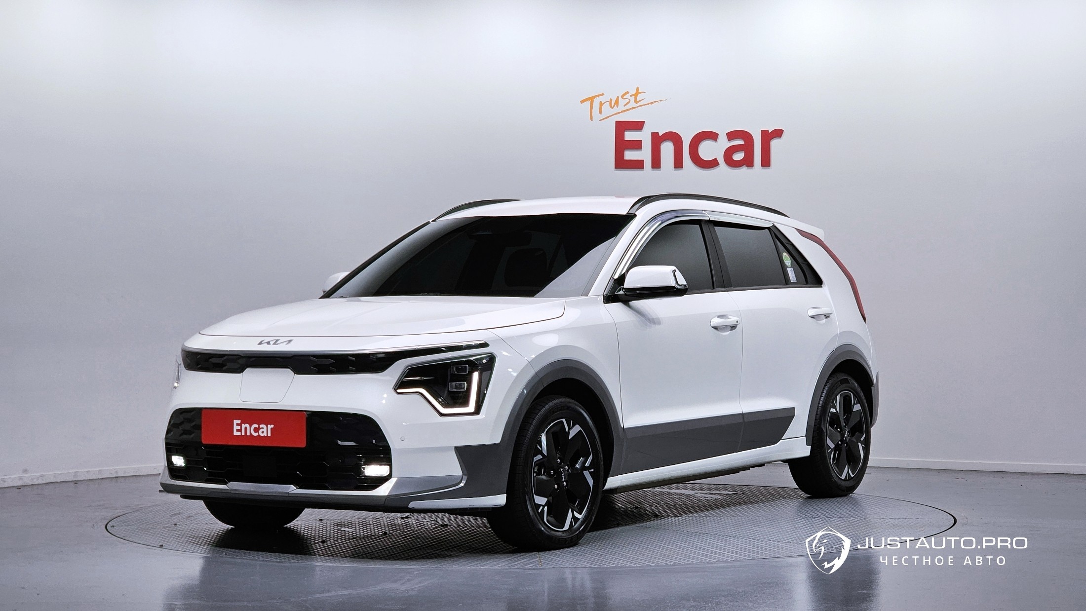 Автомобиль Kia Niro