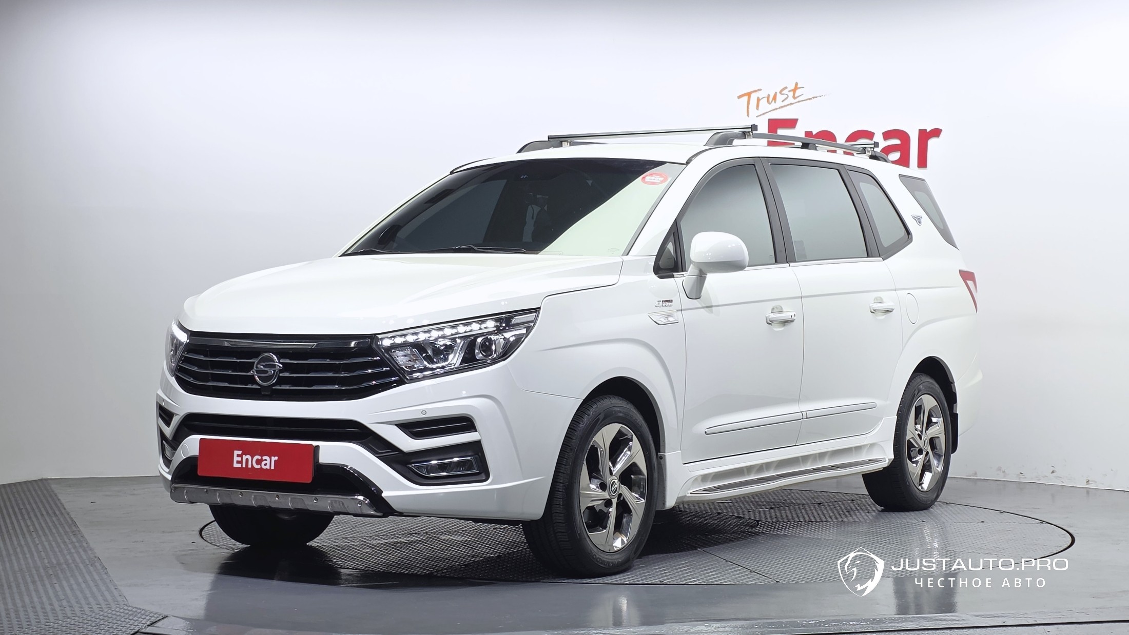 Автомобиль KG_Mobility_Ssangyong KORANDO