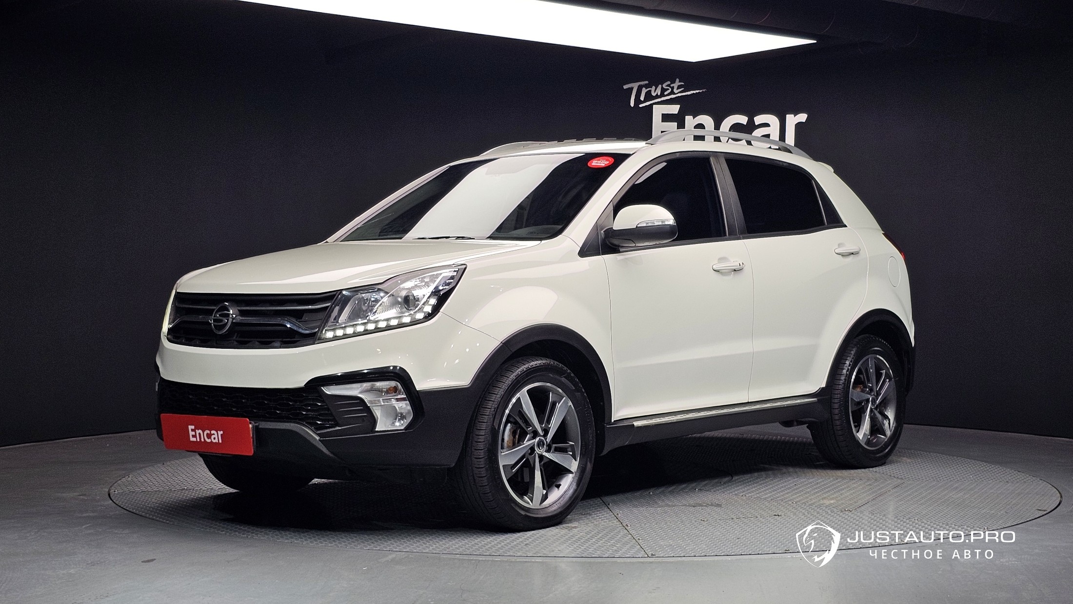 Автомобиль KG_Mobility_Ssangyong KORANDO
