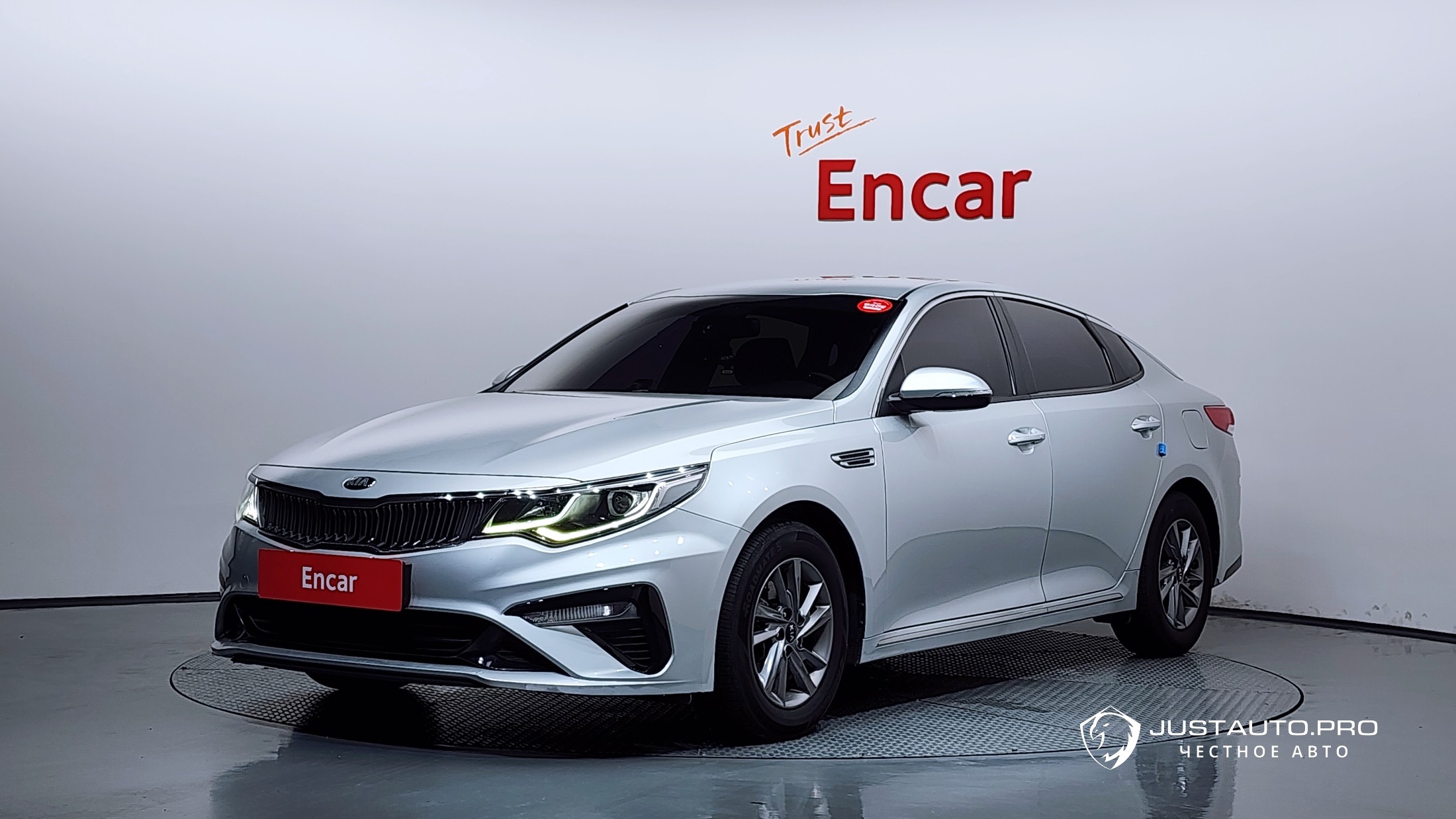 Автомобиль Kia K5