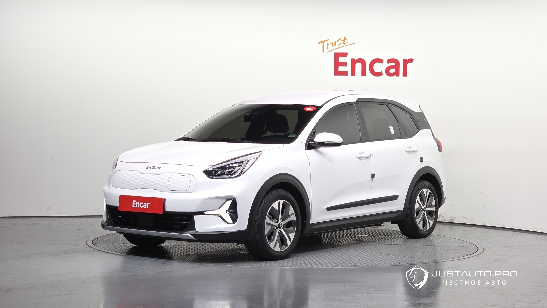 Автомобиль Kia Niro