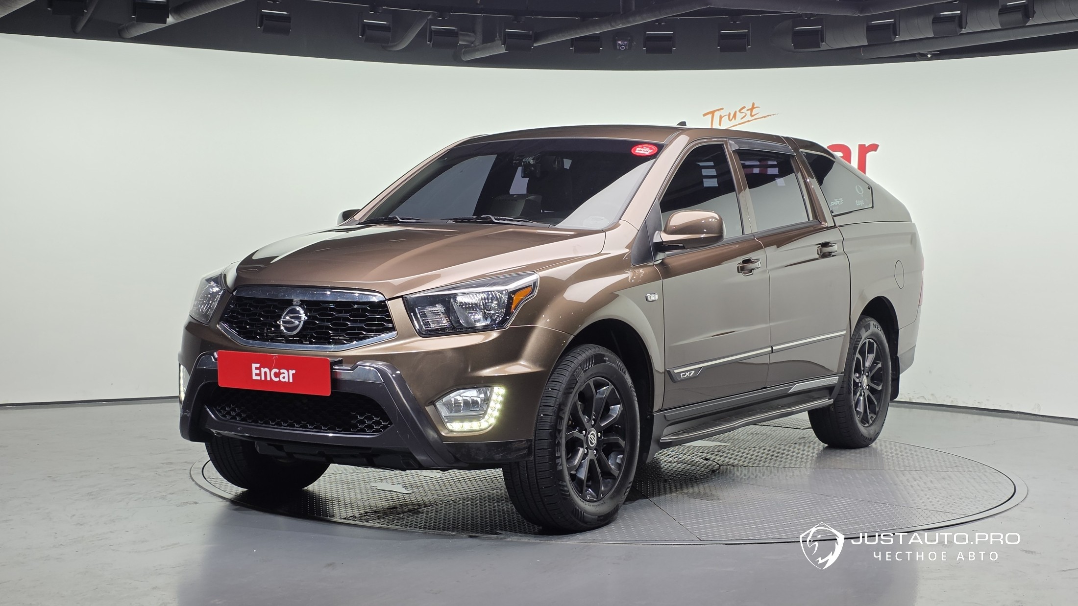 Автомобиль KG_Mobility_Ssangyong KORANDO