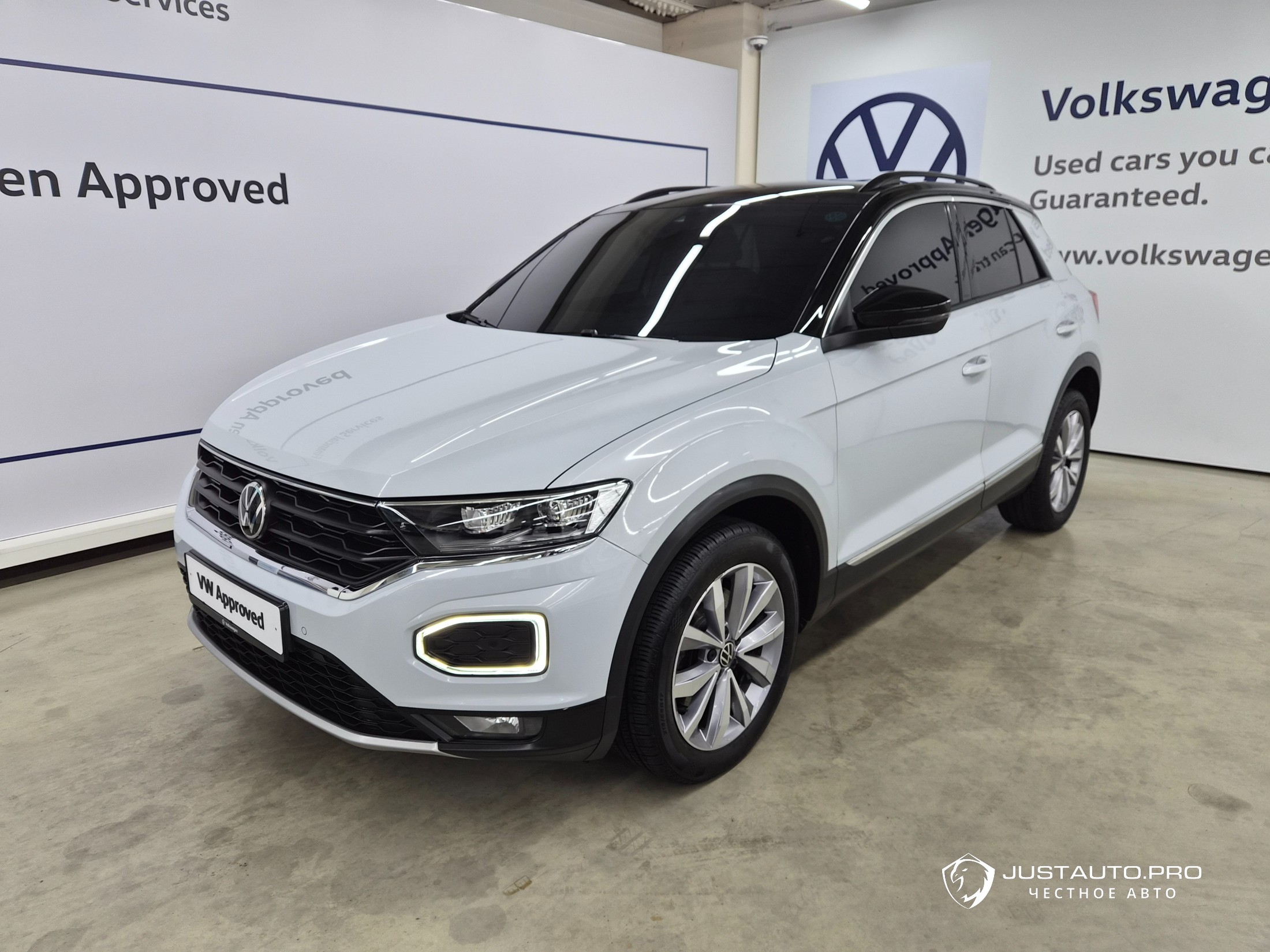 Автомобиль Volkswagen T-Roc