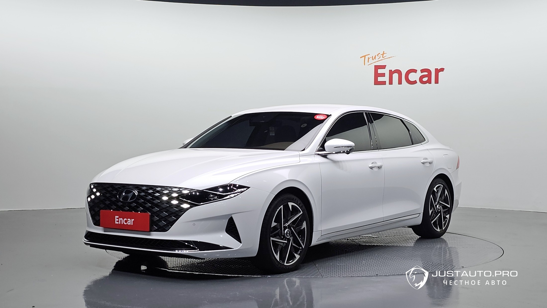 Автомобиль Hyundai Grandeur