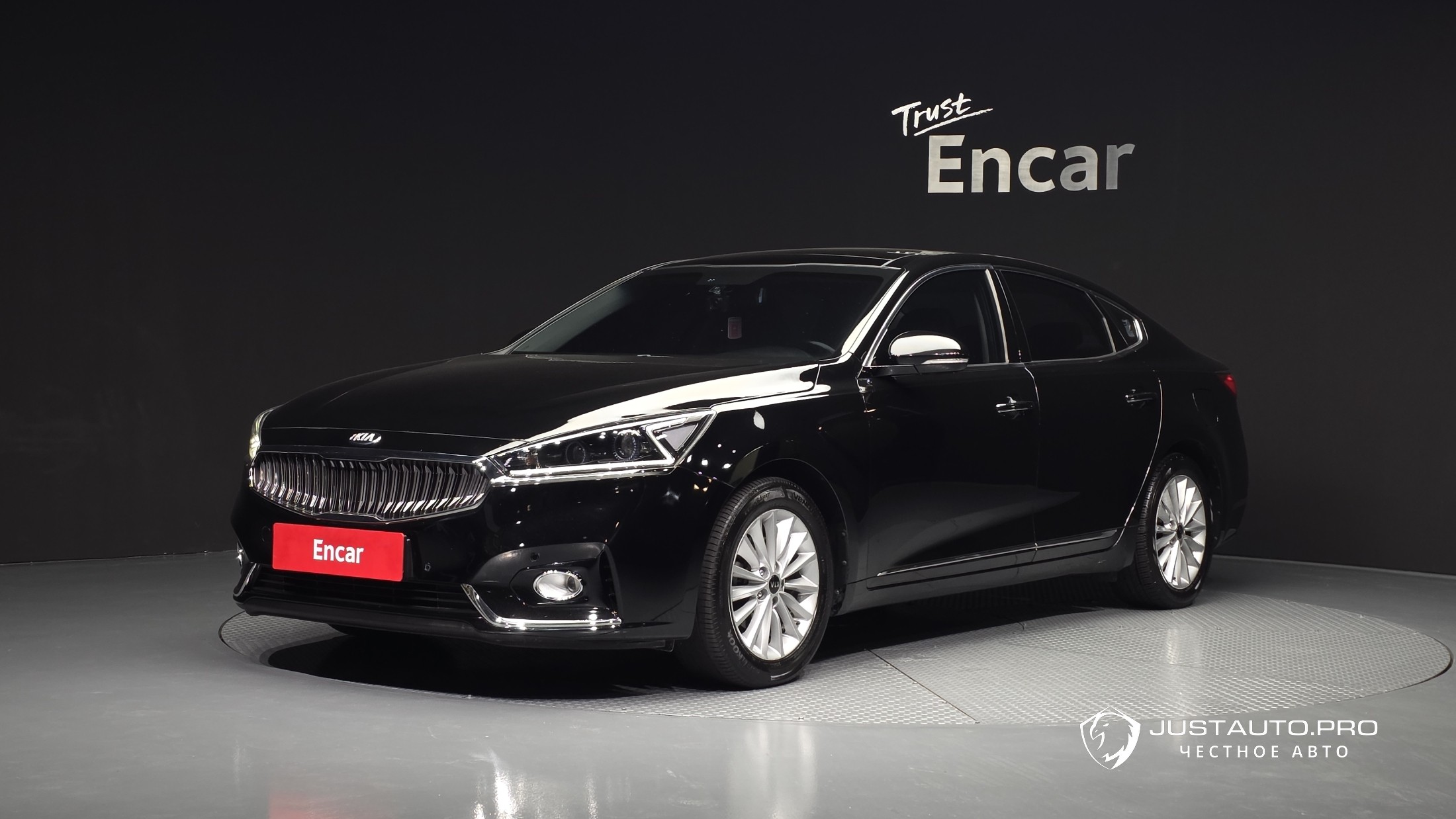 Автомобиль Kia K7