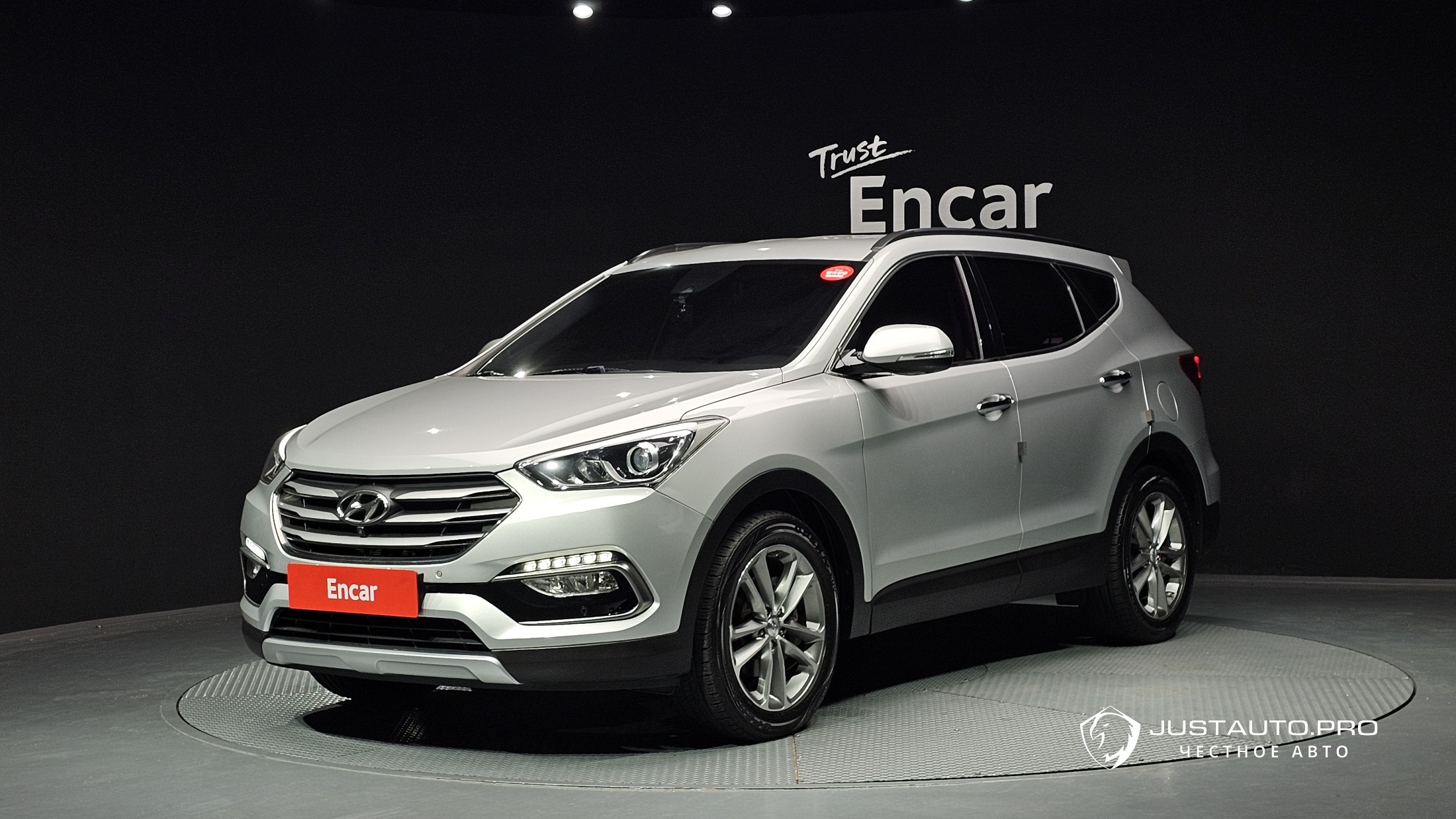 Автомобиль Hyundai Santafe