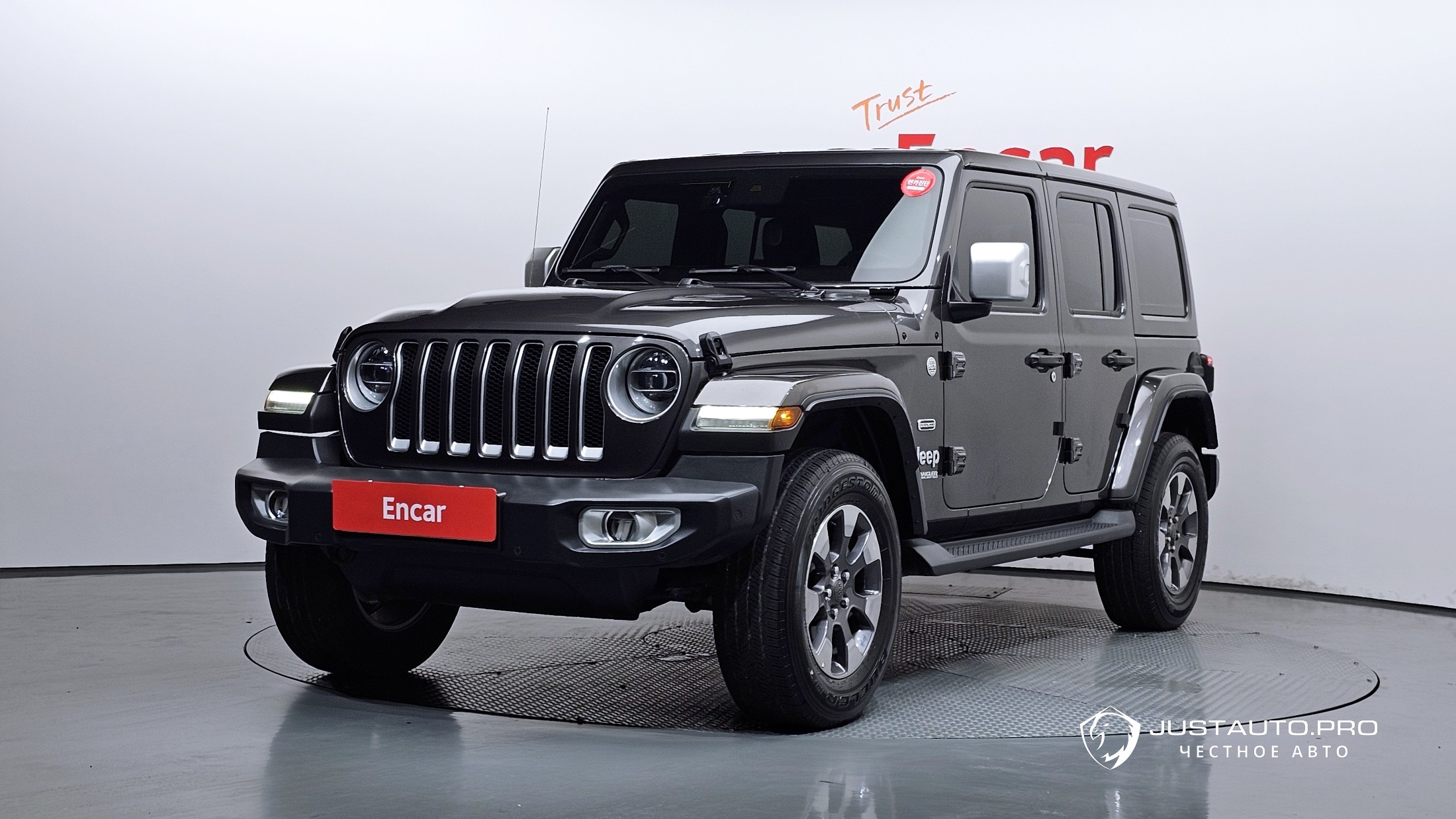 Автомобиль Jeep Wrangler