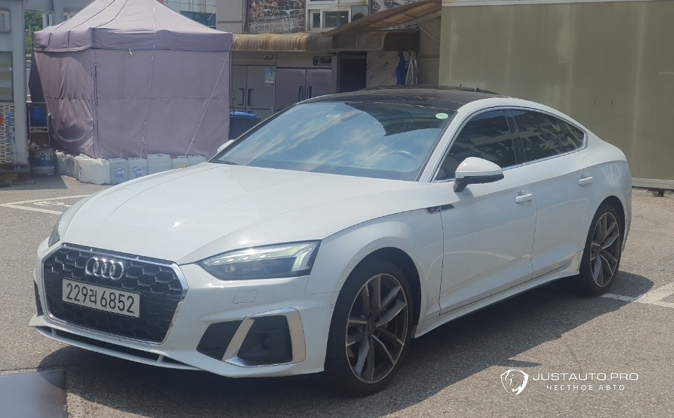 Автомобиль Audi A5