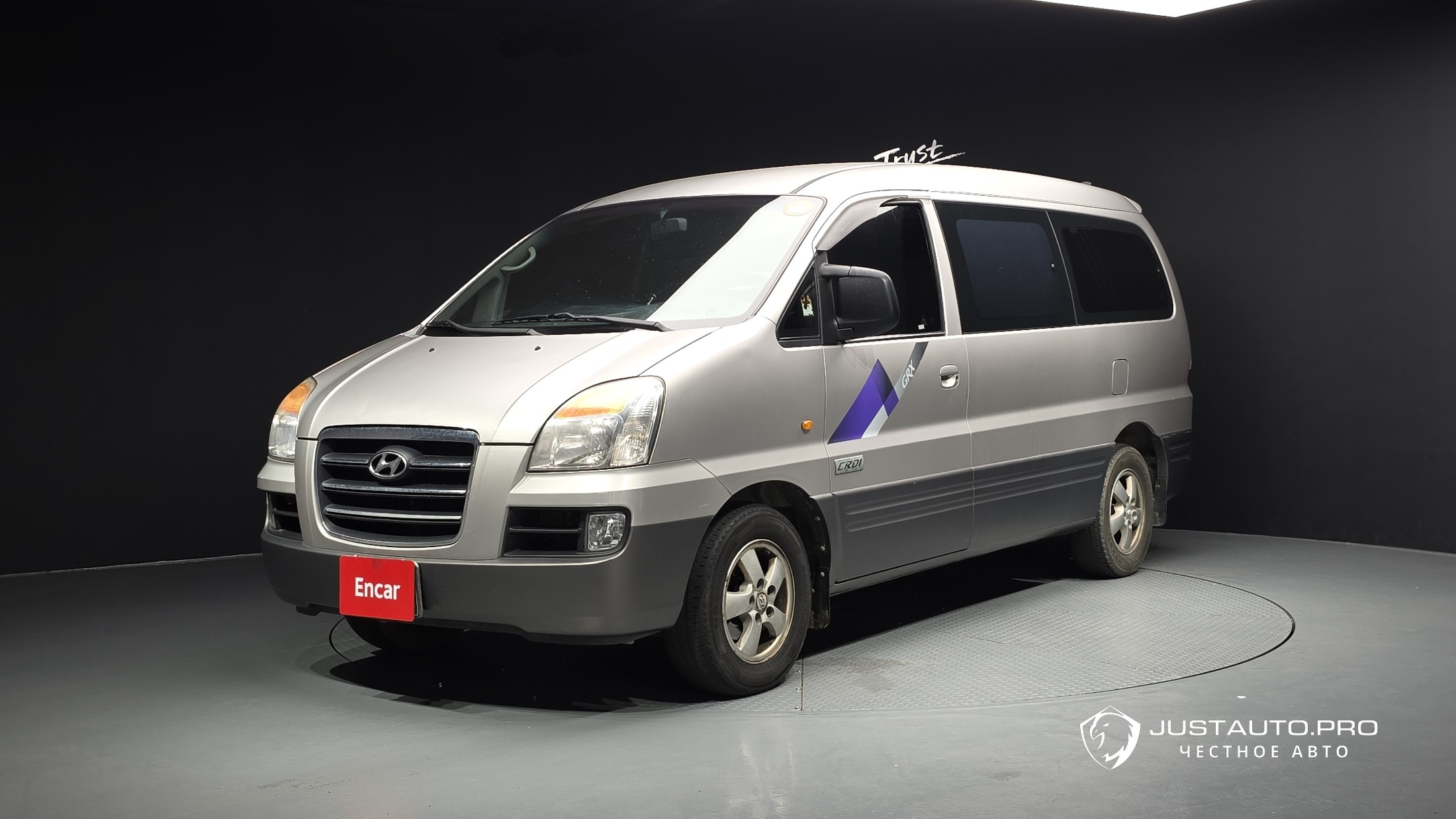 Автомобиль Hyundai Starex