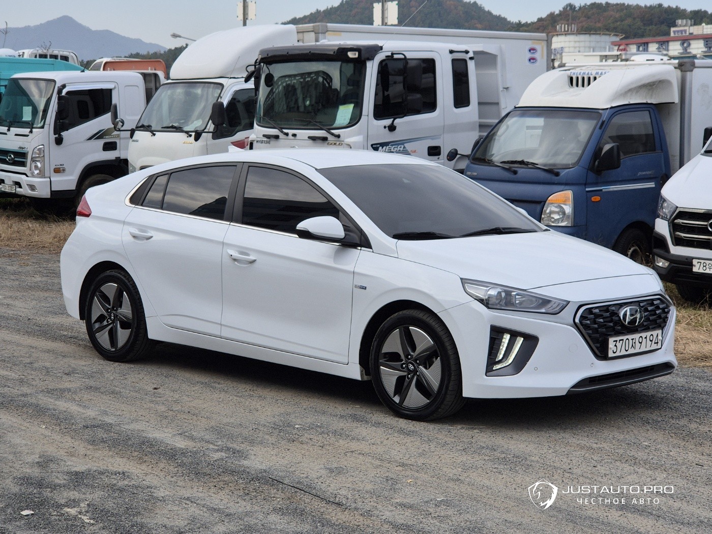 Автомобиль Hyundai Ioniq