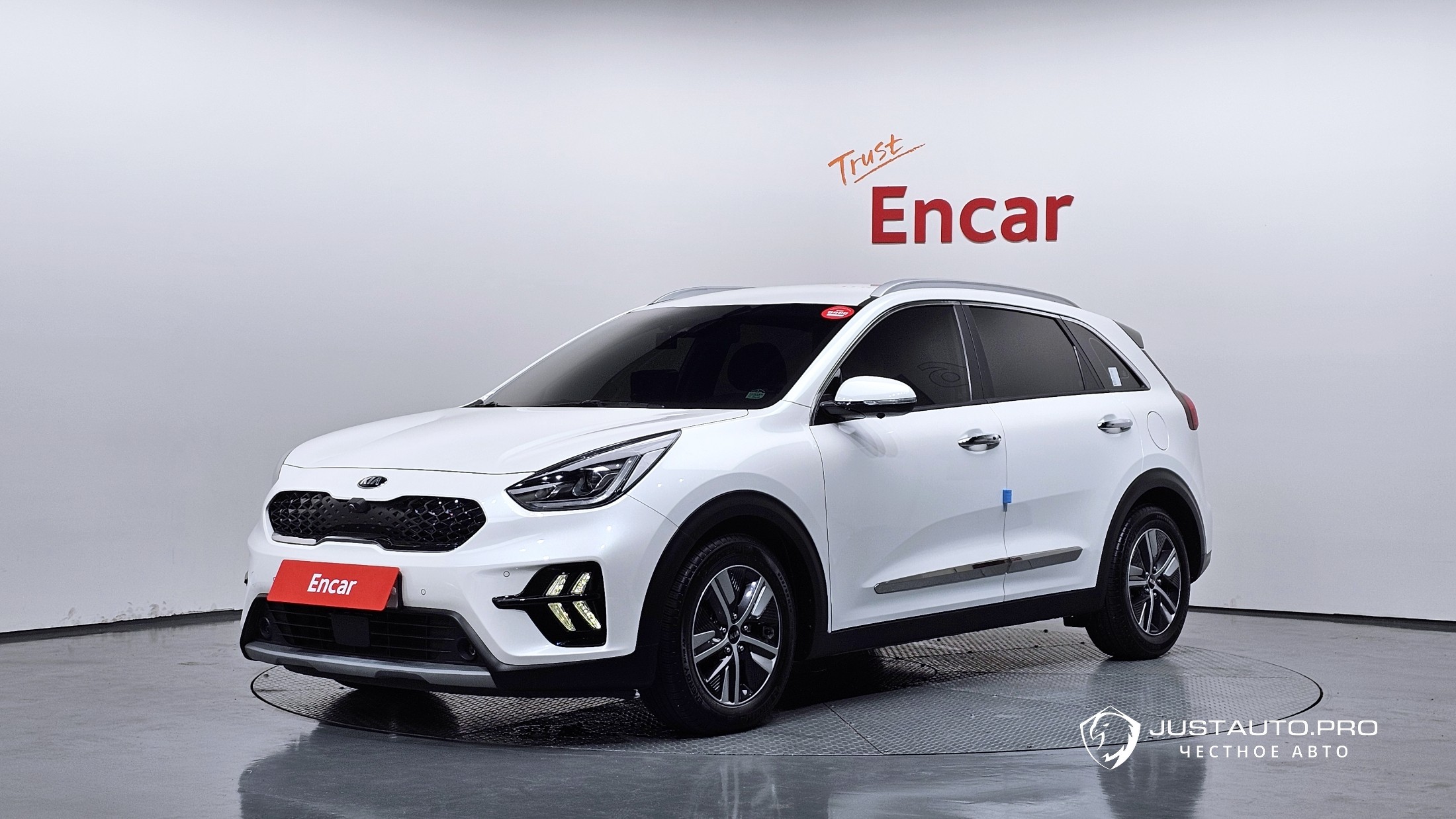 Автомобиль Kia Niro