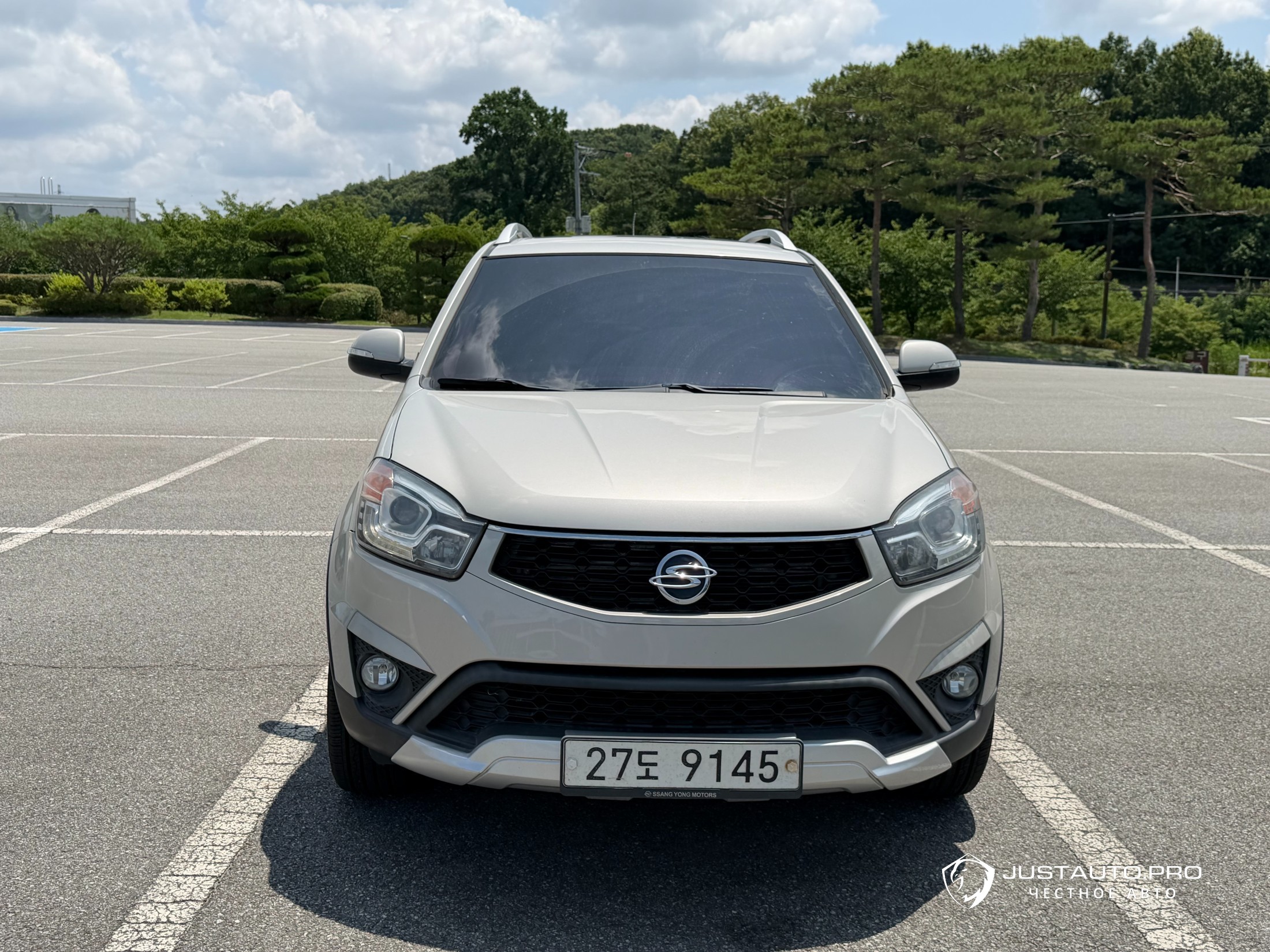 Автомобиль KG_Mobility_Ssangyong KORANDO