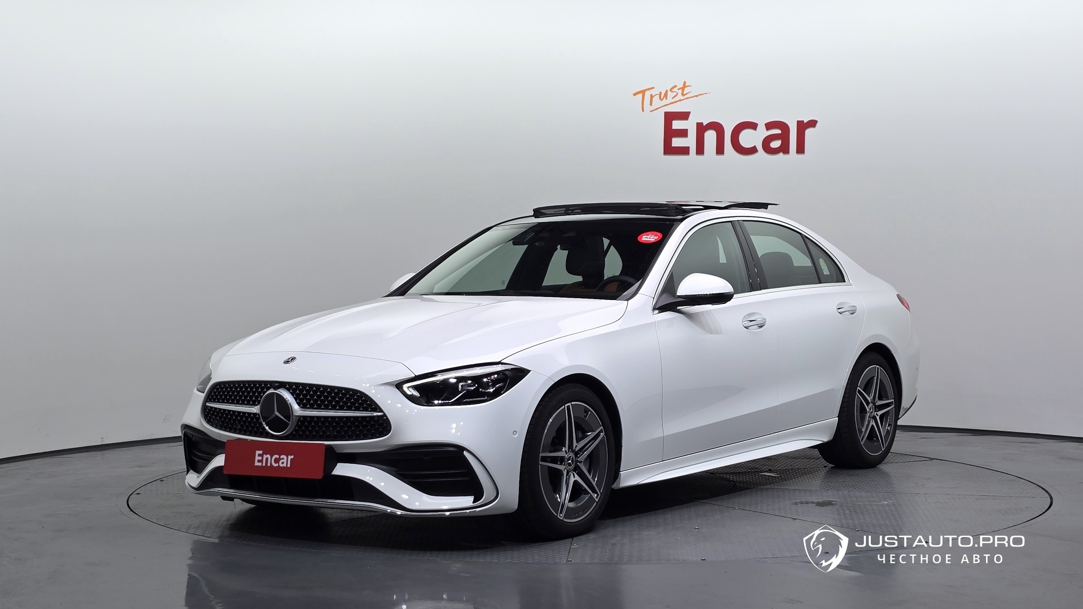 Автомобиль Mercedes-Benz C-Class