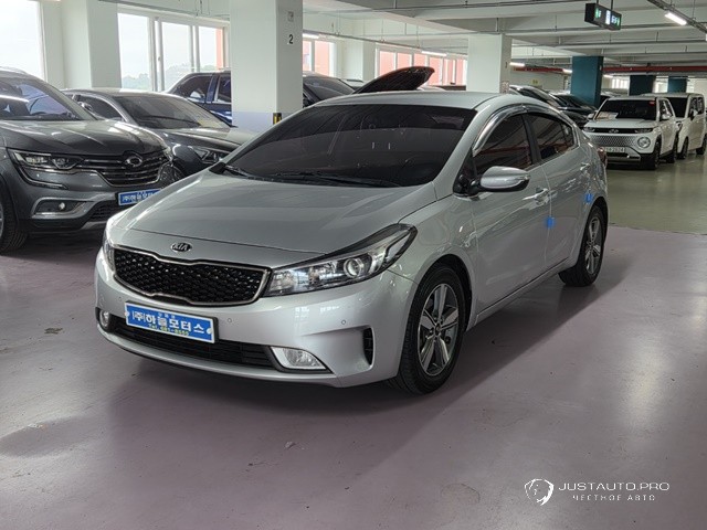 Автомобиль Kia K3