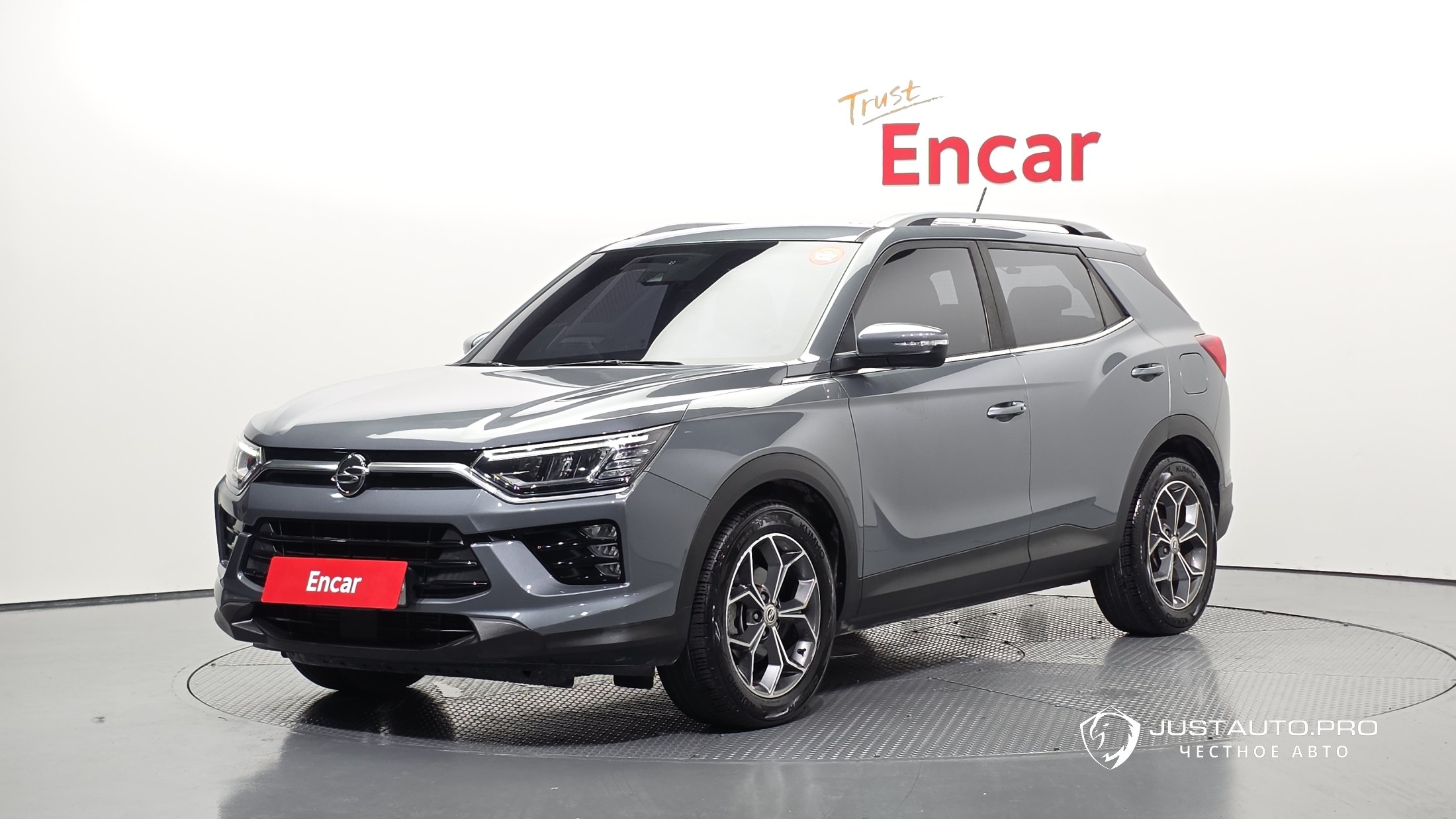 Автомобиль KG_Mobility_Ssangyong KORANDO