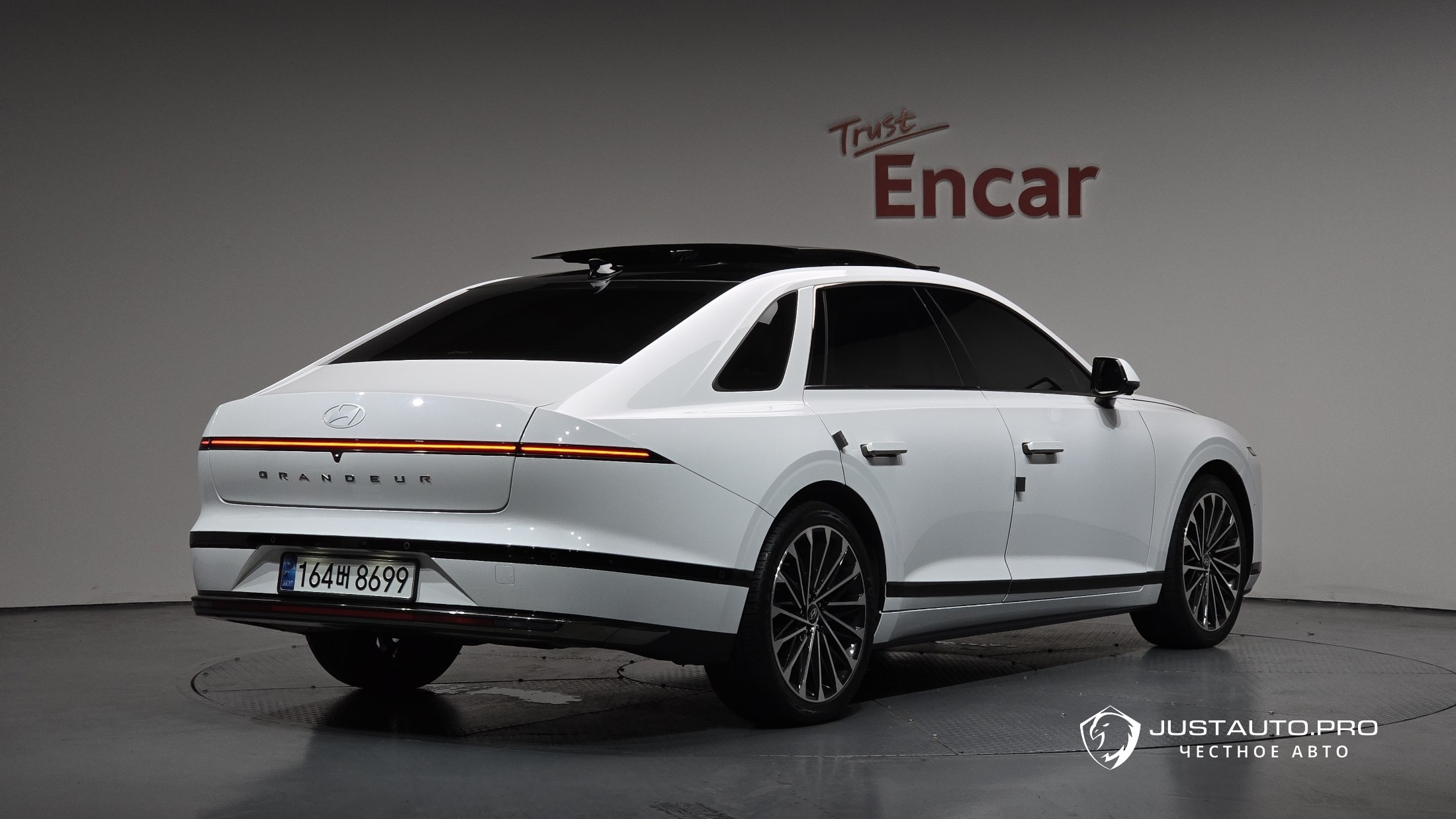 Автомобиль Hyundai Grandeur