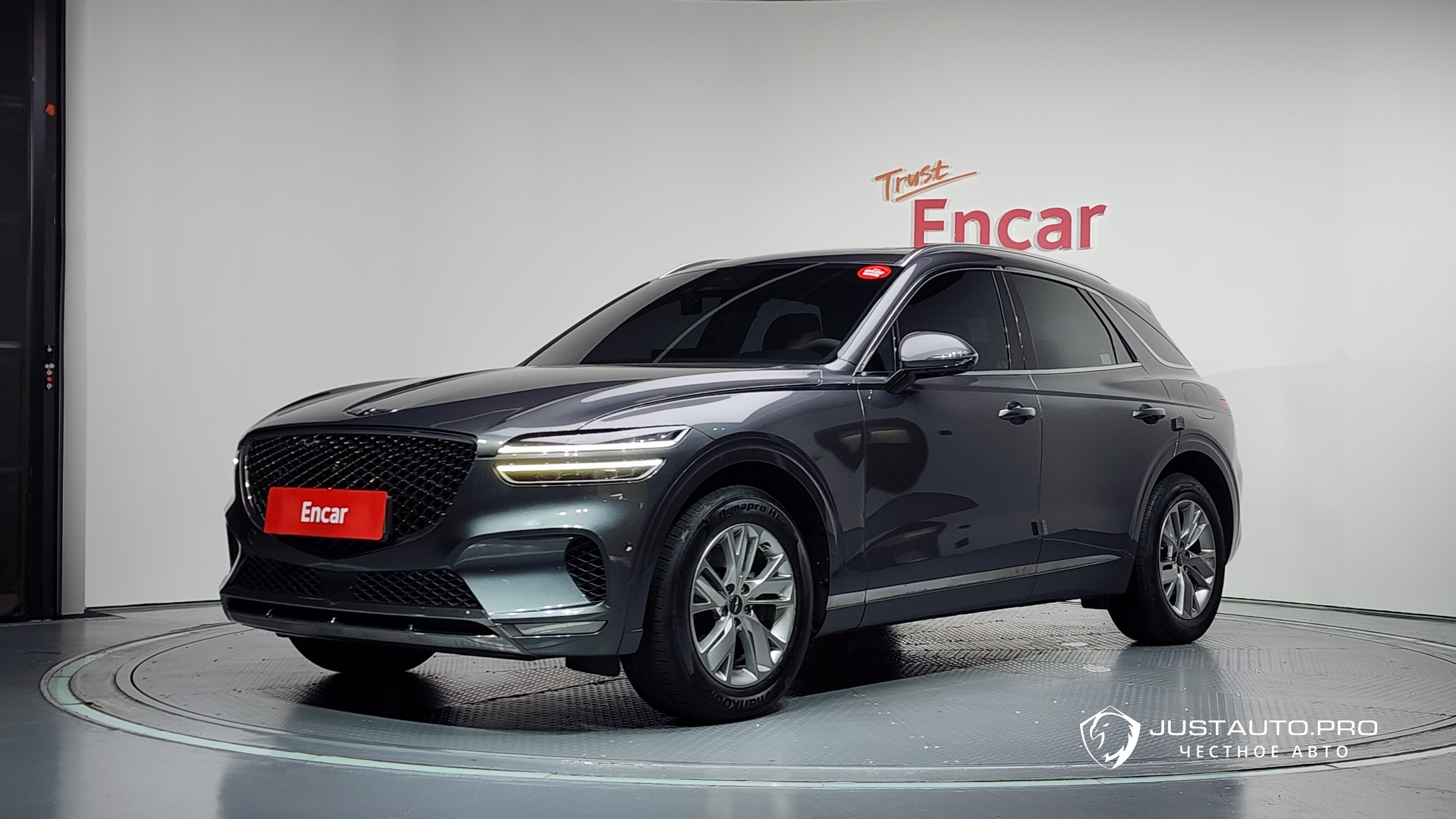 Автомобиль Genesis GV70